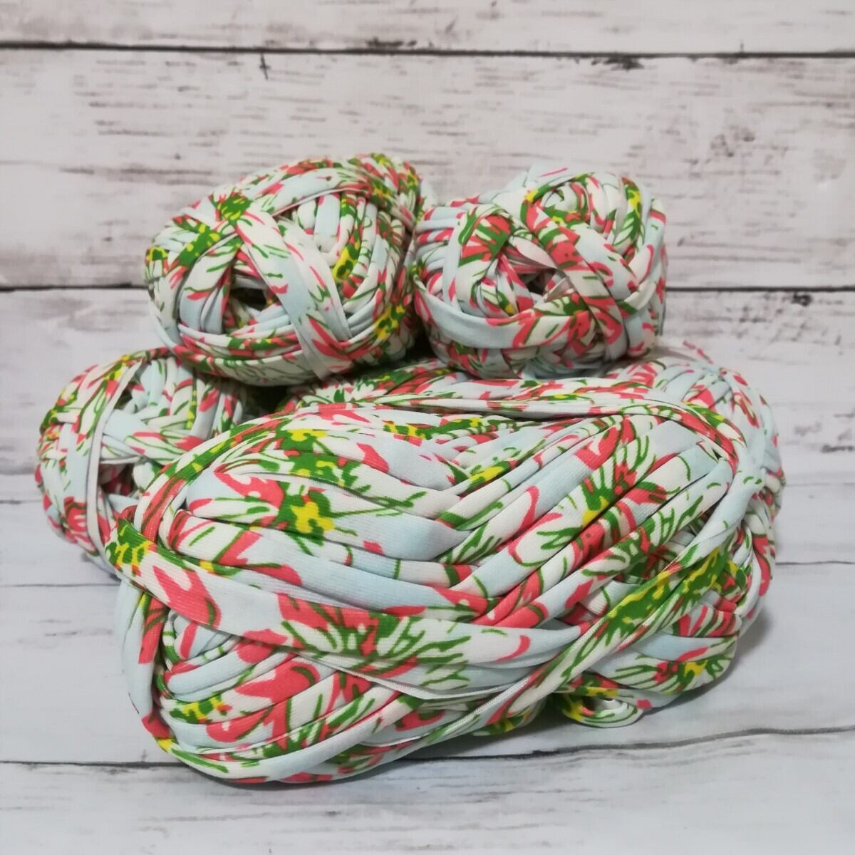 花柄 フラワー ライトブルー 1玉 30m Tシャツヤーン | T-SHIRT YARN