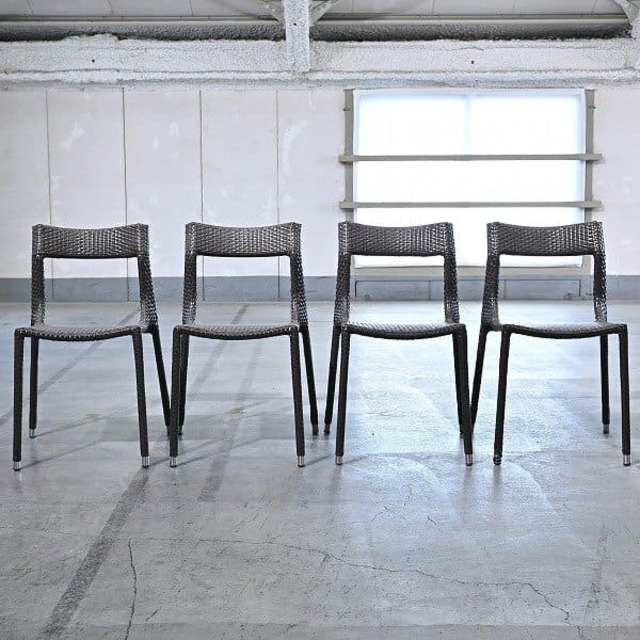 ASPLUND 取扱い emu 16万「TEBE CHAIR」ガーデンチェア 4脚セット スタッキング セミアウトドア エミュー テベチェア イタリア【 中古家具/中古インテリア/USED家具ユーズド家具/リサイクル】