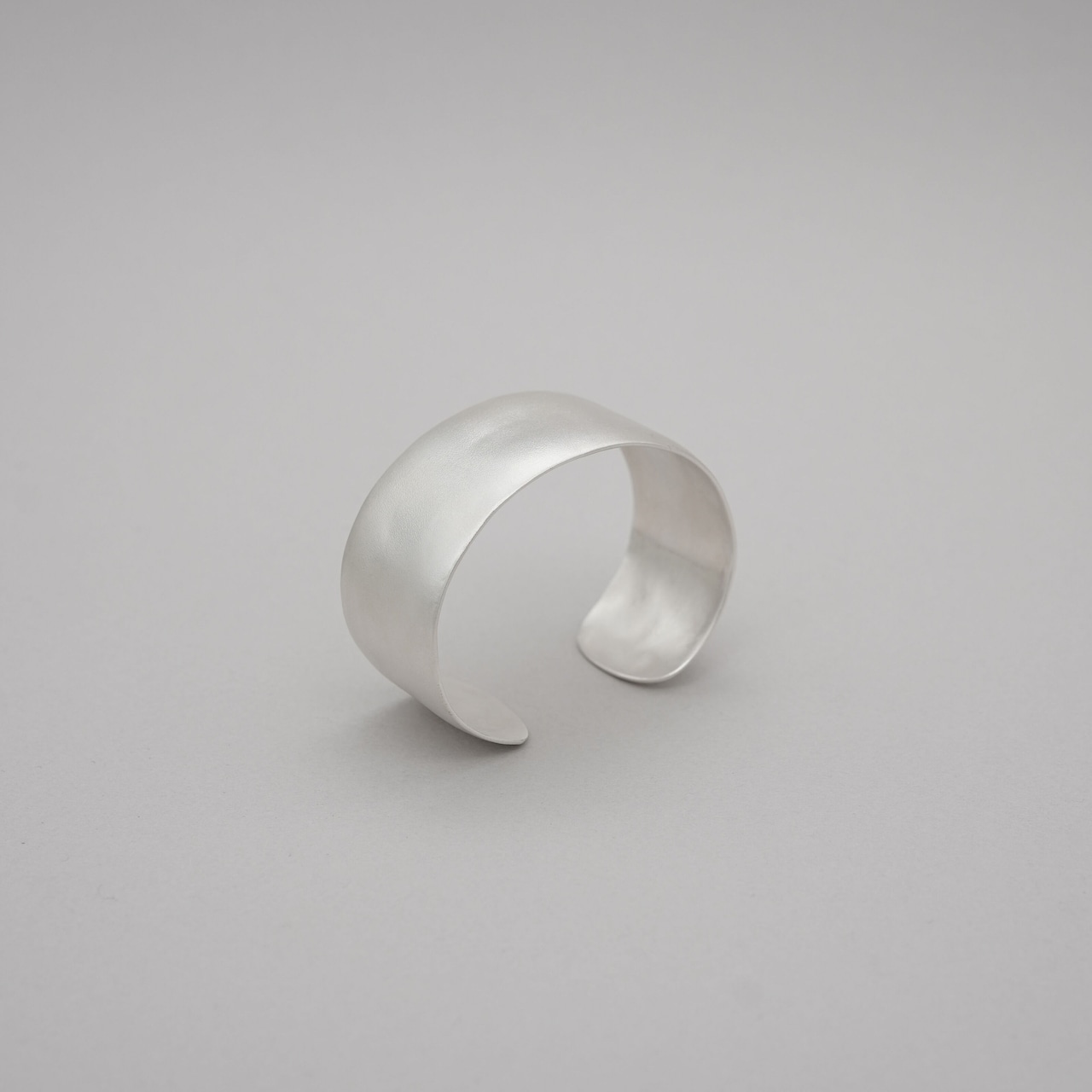 hatsuyuki 25mm (純銀) Bangle