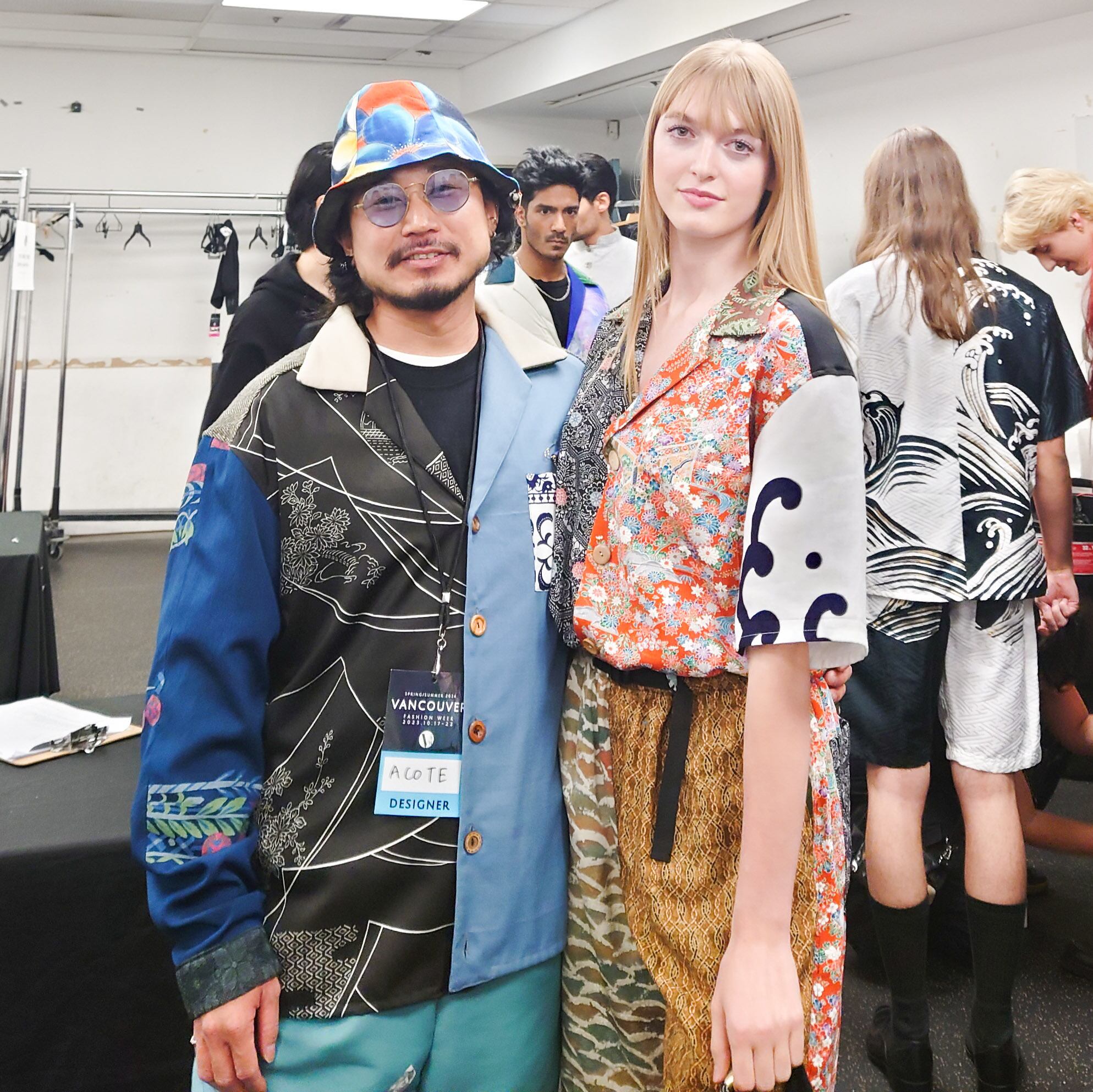 シュシュ Scrunchie VFW生地 オレンジ バンクーバー 着物リメイク kimono