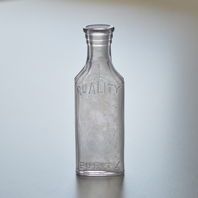 アメリカ アンティーク ガラス瓶1