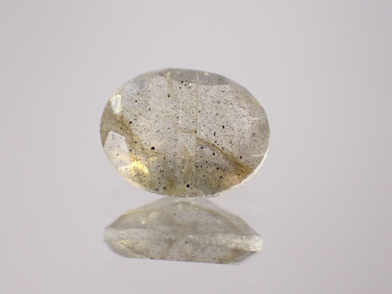 ラブラドライト　2.27ct　[C13‐329]