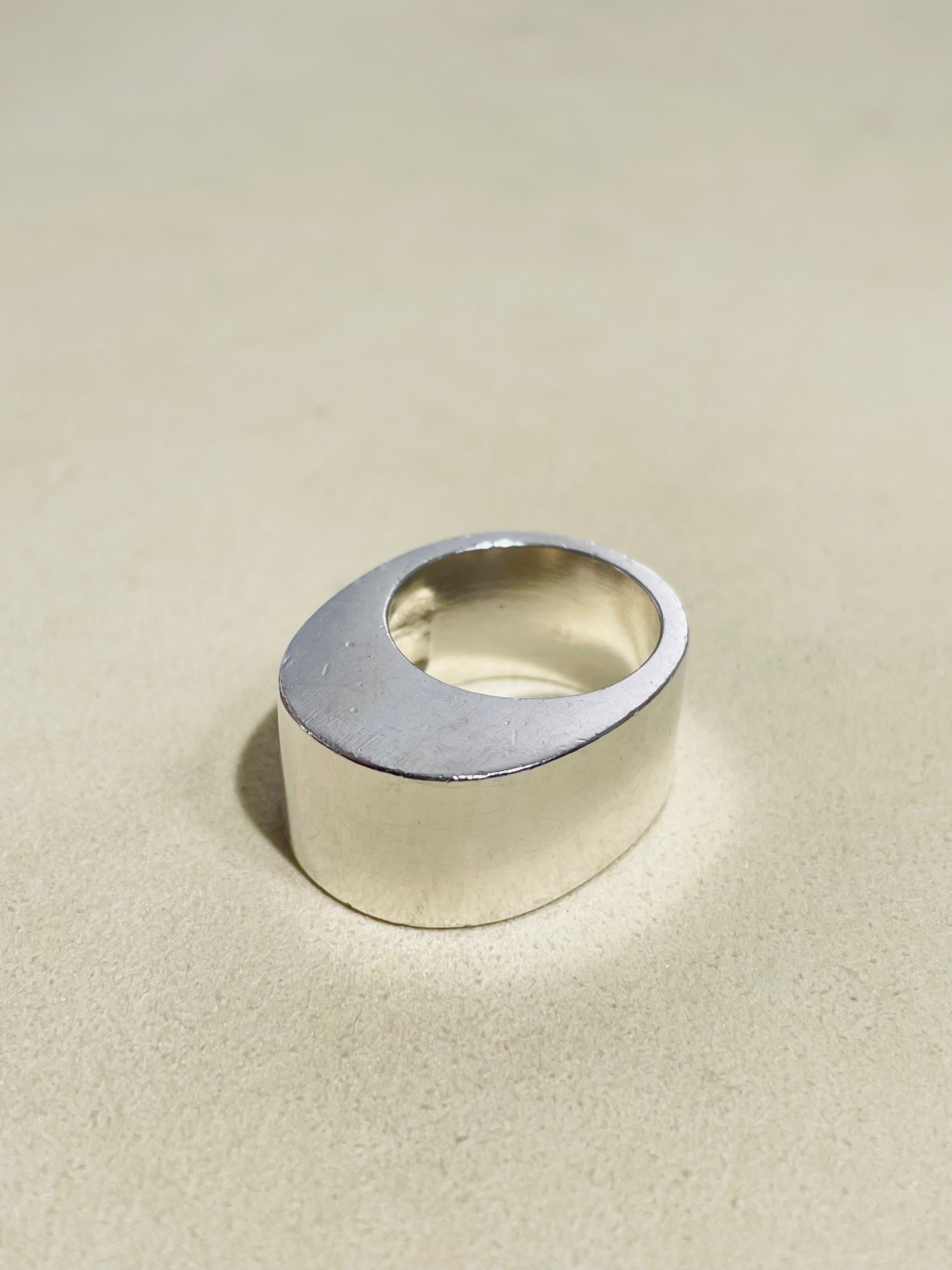 Modern Oval Ring #12.5 -France-