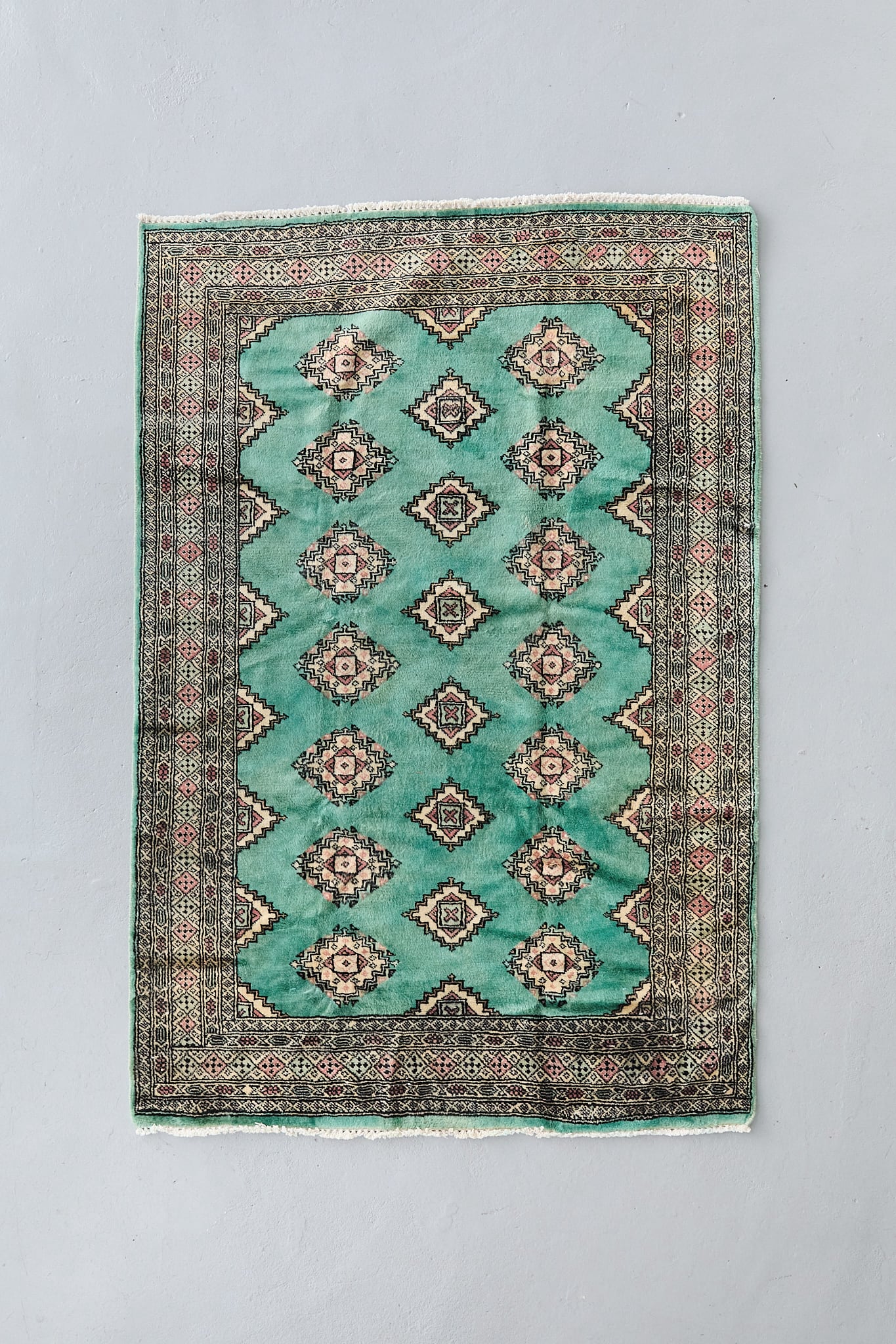 No.197 ヴィンテージラグ パキスタン産 ブハラ絨毯 (187×125cm)グリーン ベージュ