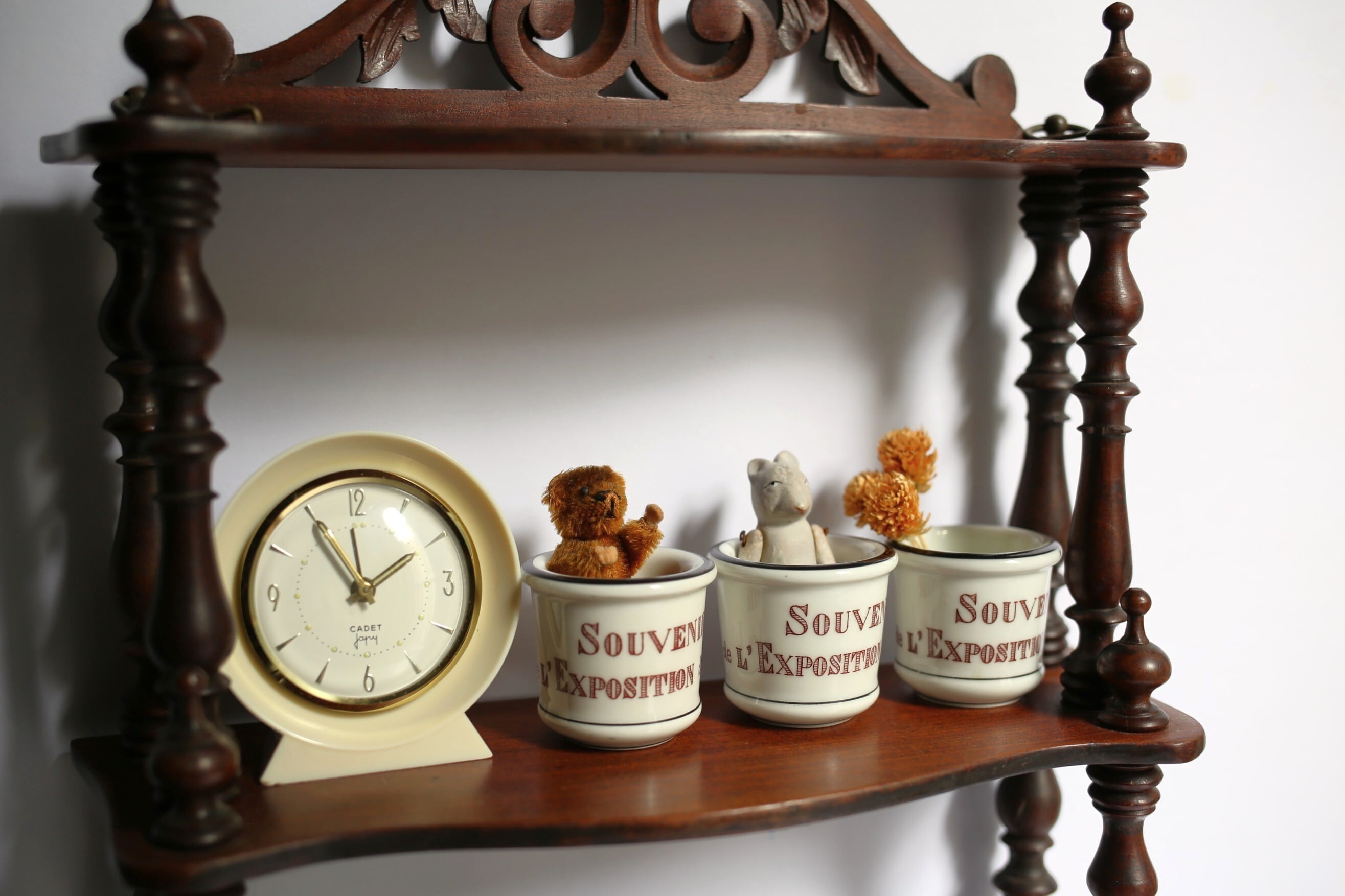 フランス アンティーク ヴィンテージ 『SOUVENIR de L'EXPOSITION de LYON』小さな穴あきポット 水切りポット N-01480