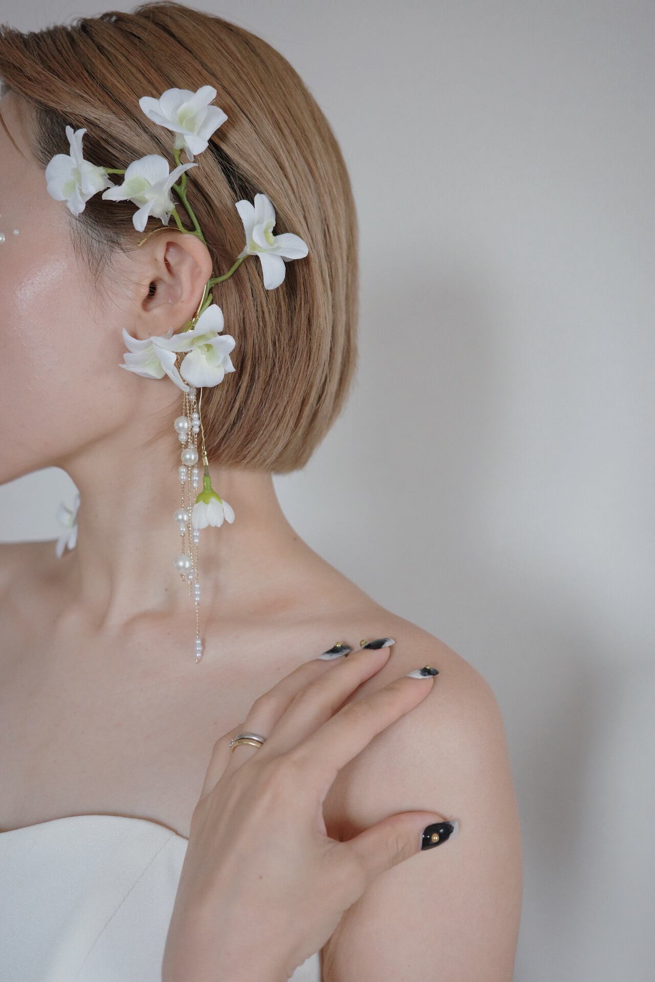 sassy.オリジナルフラワーイヤカフ flower ear cuffs | sassy.