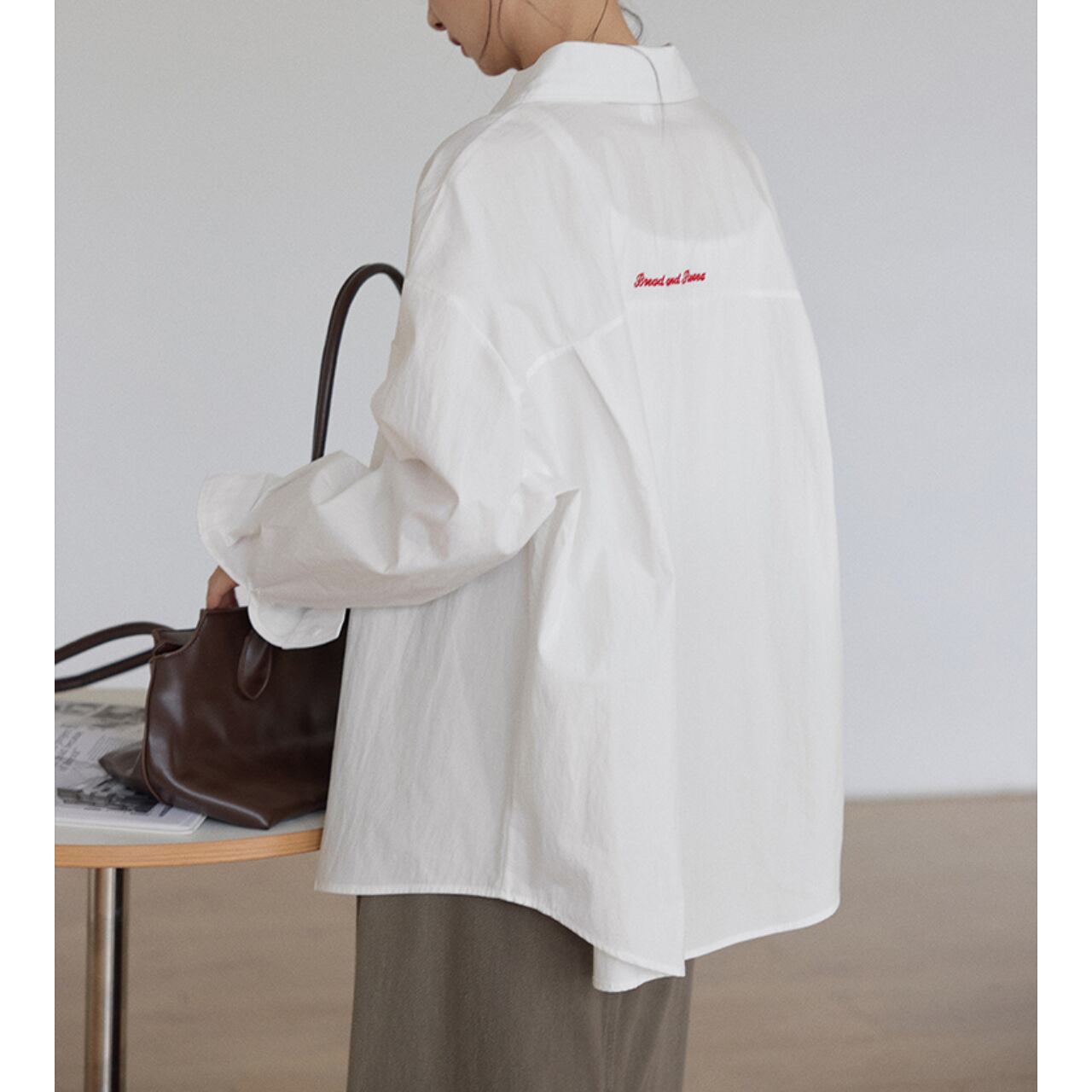 ワンポイント刺繍オーバーサイズシャツ a0637