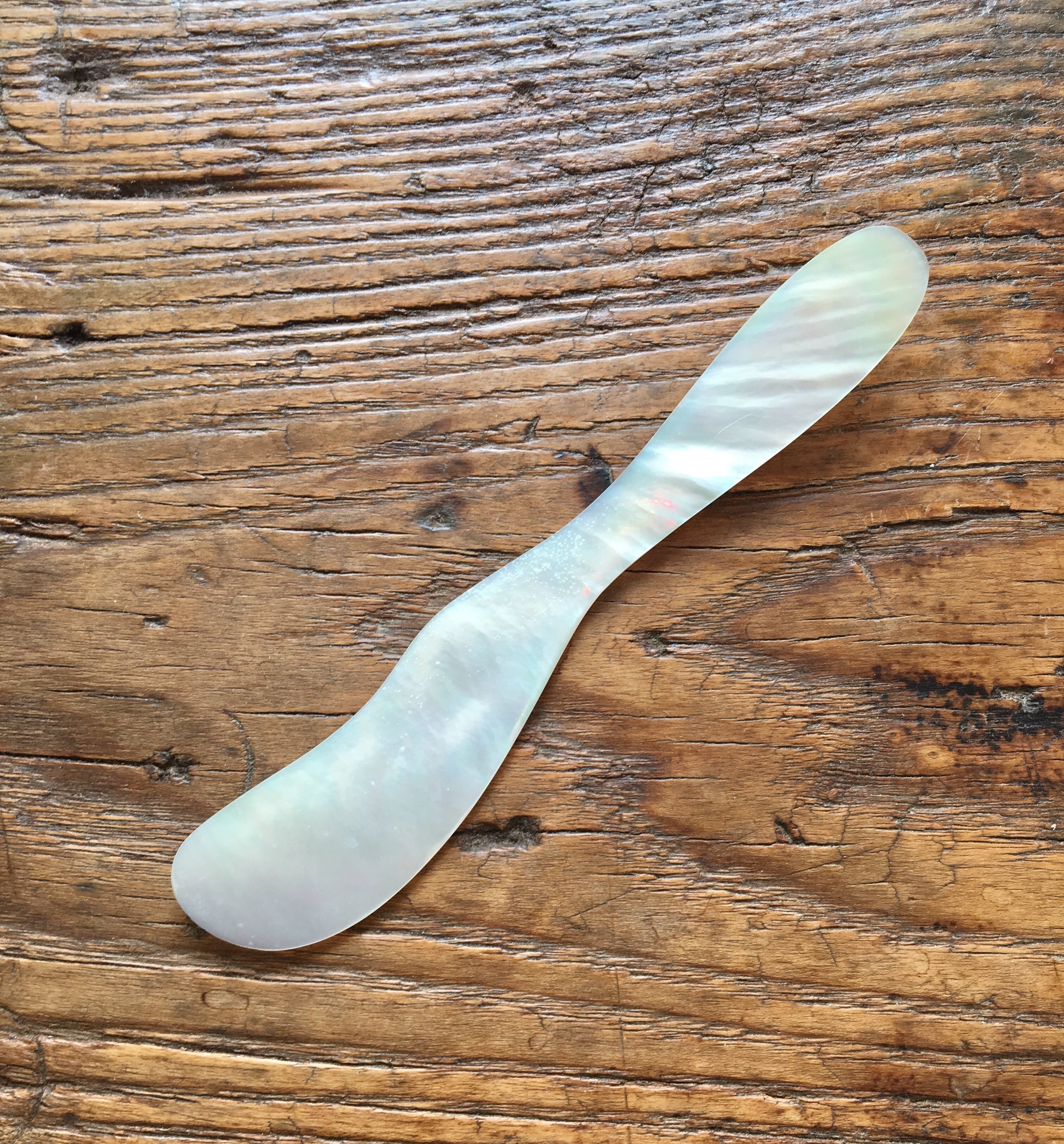 サマーセール中！✨純銀製　マザーオブパール　バターナイフ 純銀・マザーオブパール バターナイフ - アンティークと薔薇雑貨のお店