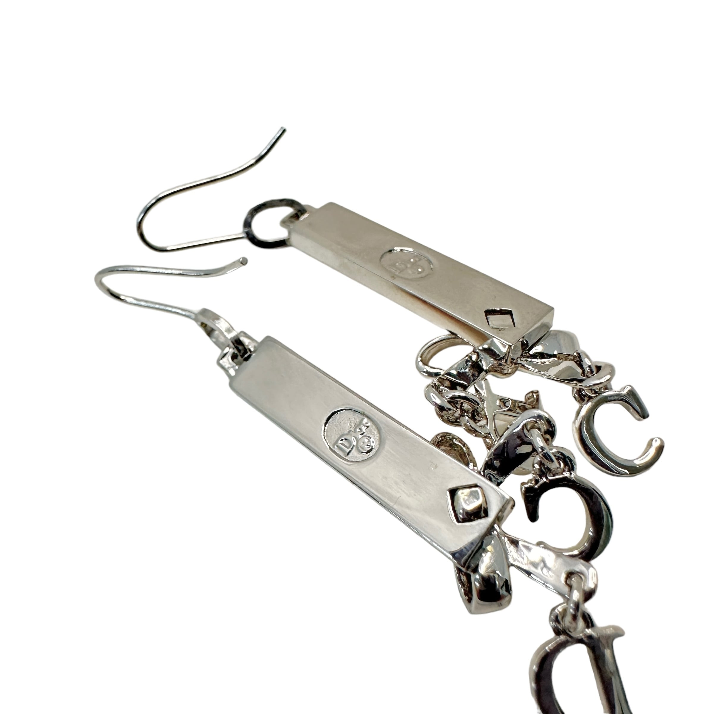 Christian Dior ディオール プレート ロゴピアス シルバー 12677