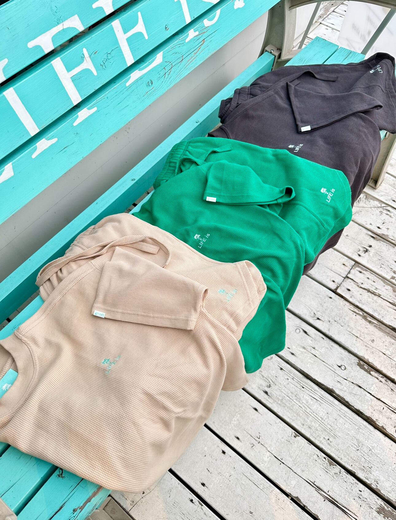 LIFE is 刺繍ワッフルセットアップ¥18,000+tax(¥19,800)