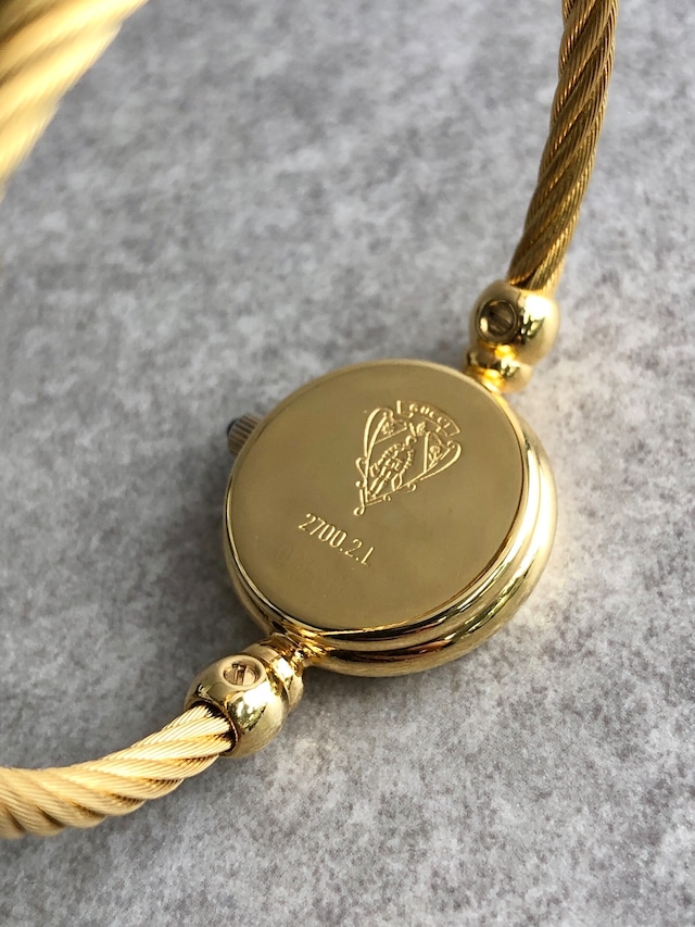 GUCCI グッチ 腕時計 ゴールド×ブラック バングル型 ツイスト 2700.2.L vintage ヴィンテージ オールド wbefek