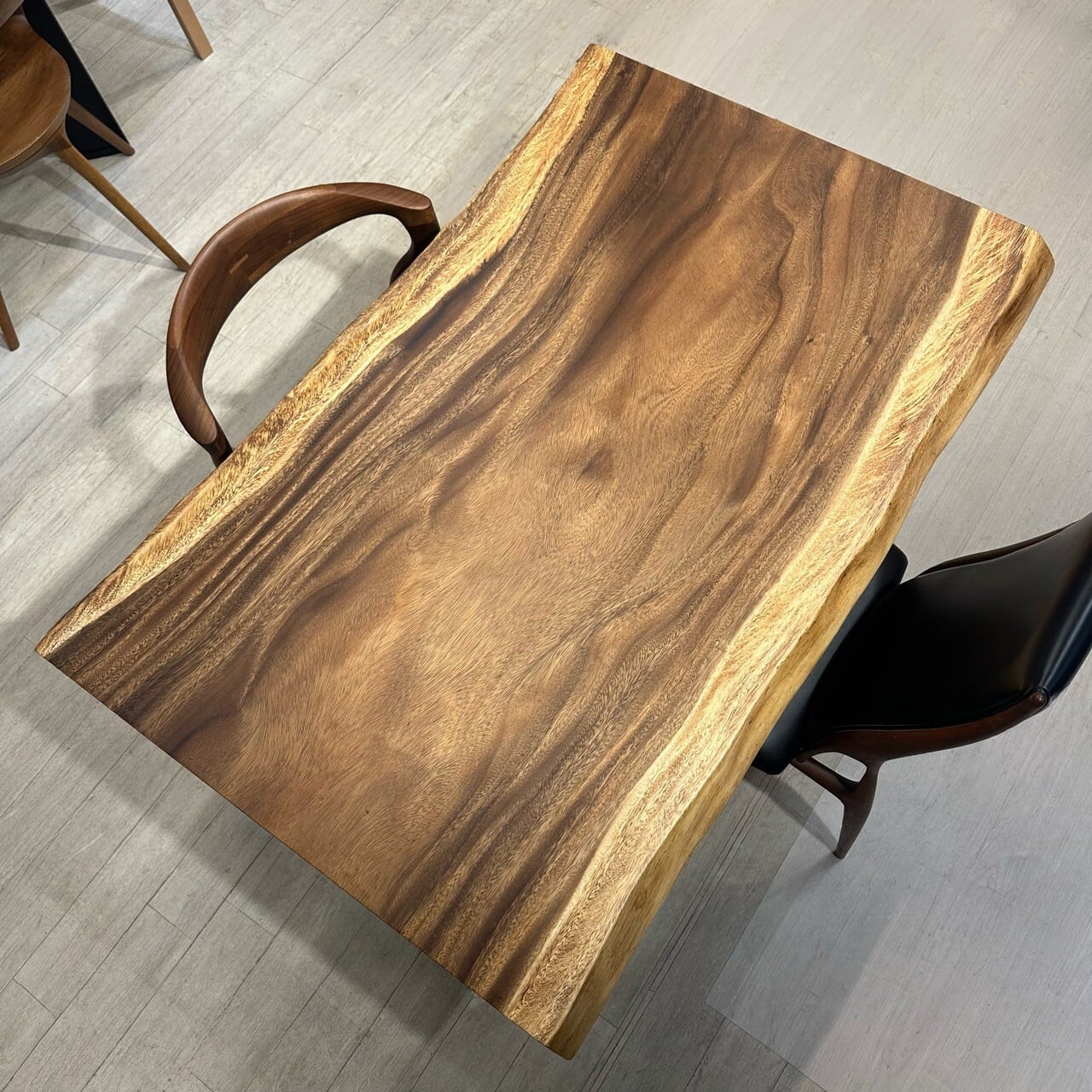 モンキーポッド _1230×750-780×49_浅草本店_テーブル天板/一枚板 262739 t001