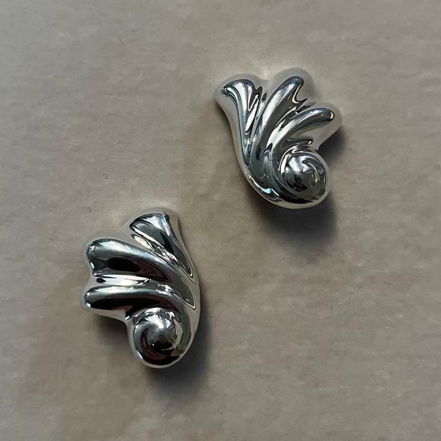 イヤリングタイプ Shell motife earrings from Mexico