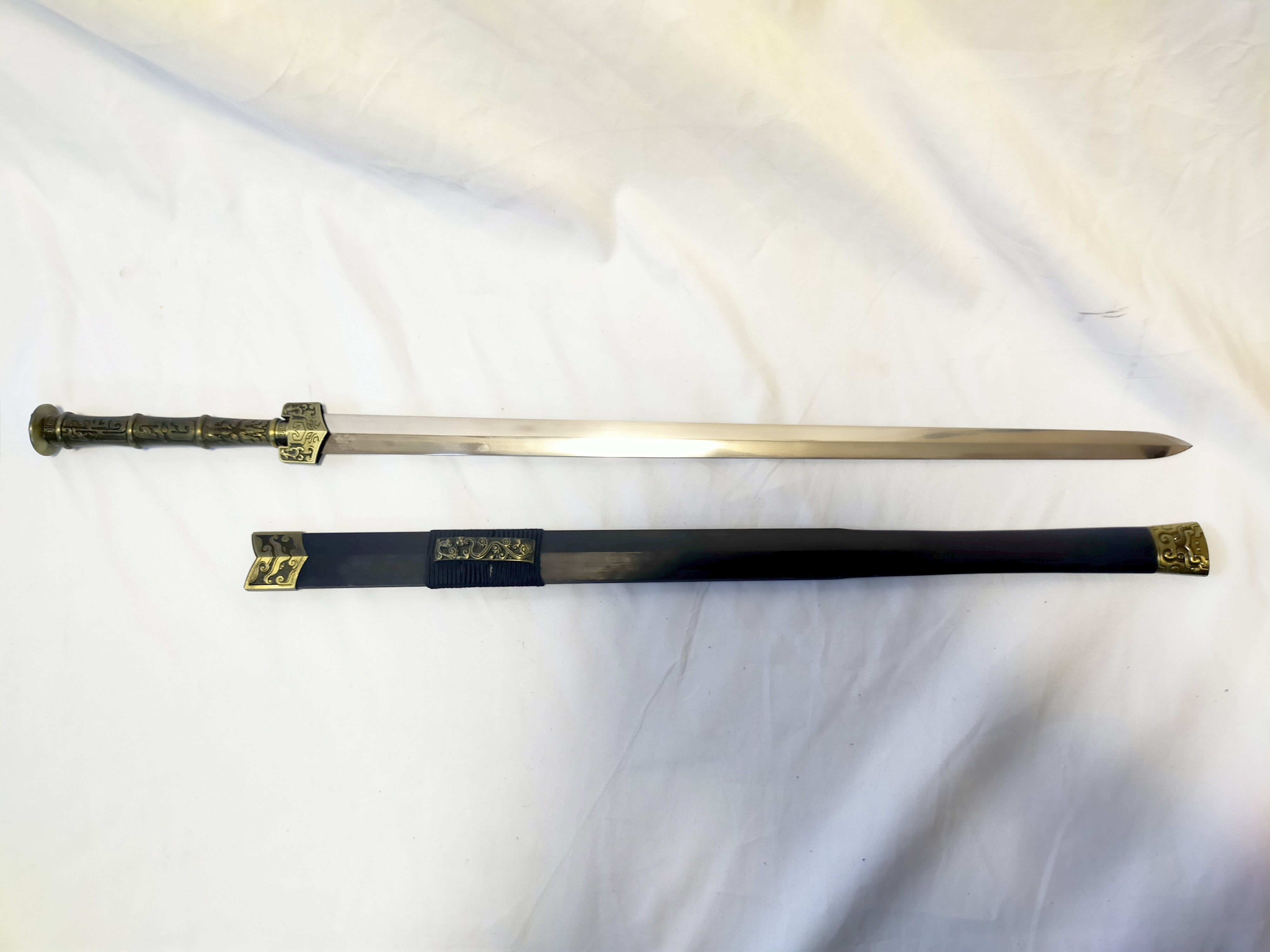 太極剣　模造刀 中国剣 鞘付き約100cm    M12-7