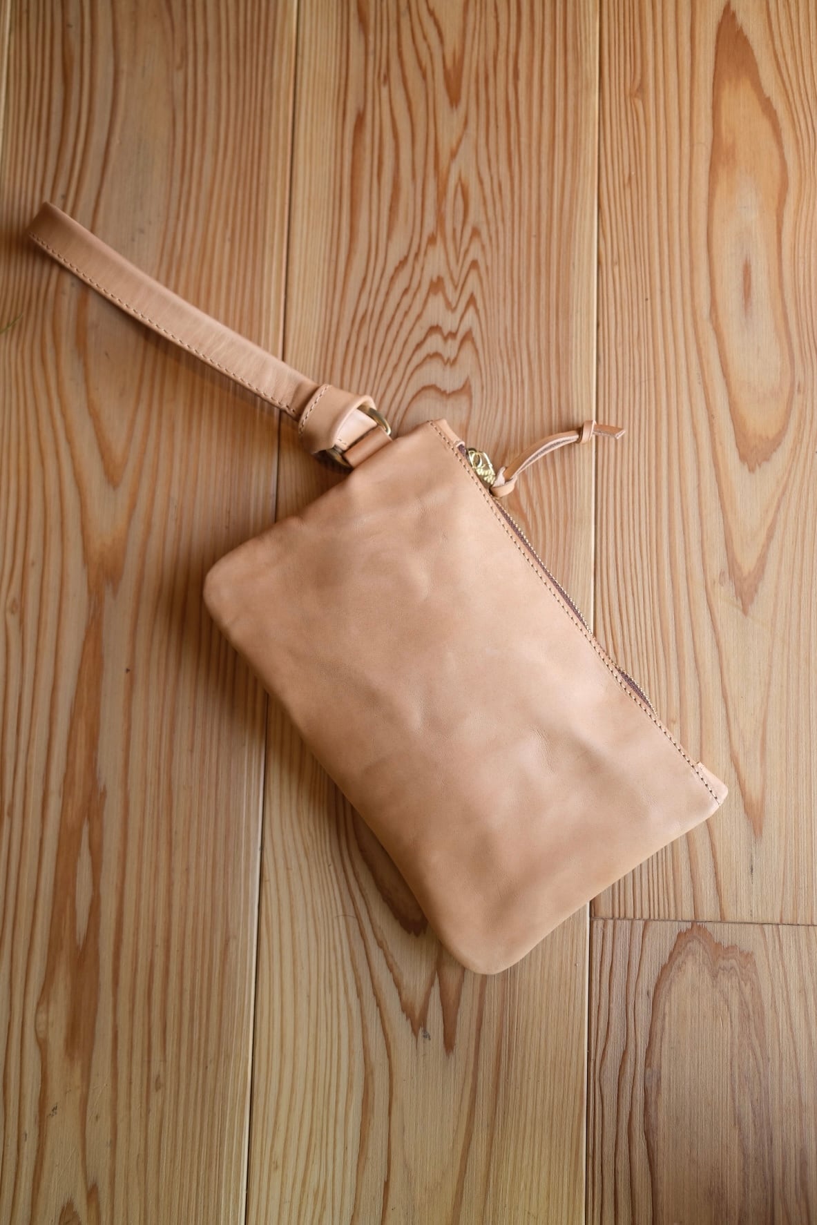 《即納》 clutch bag【horse natural】
