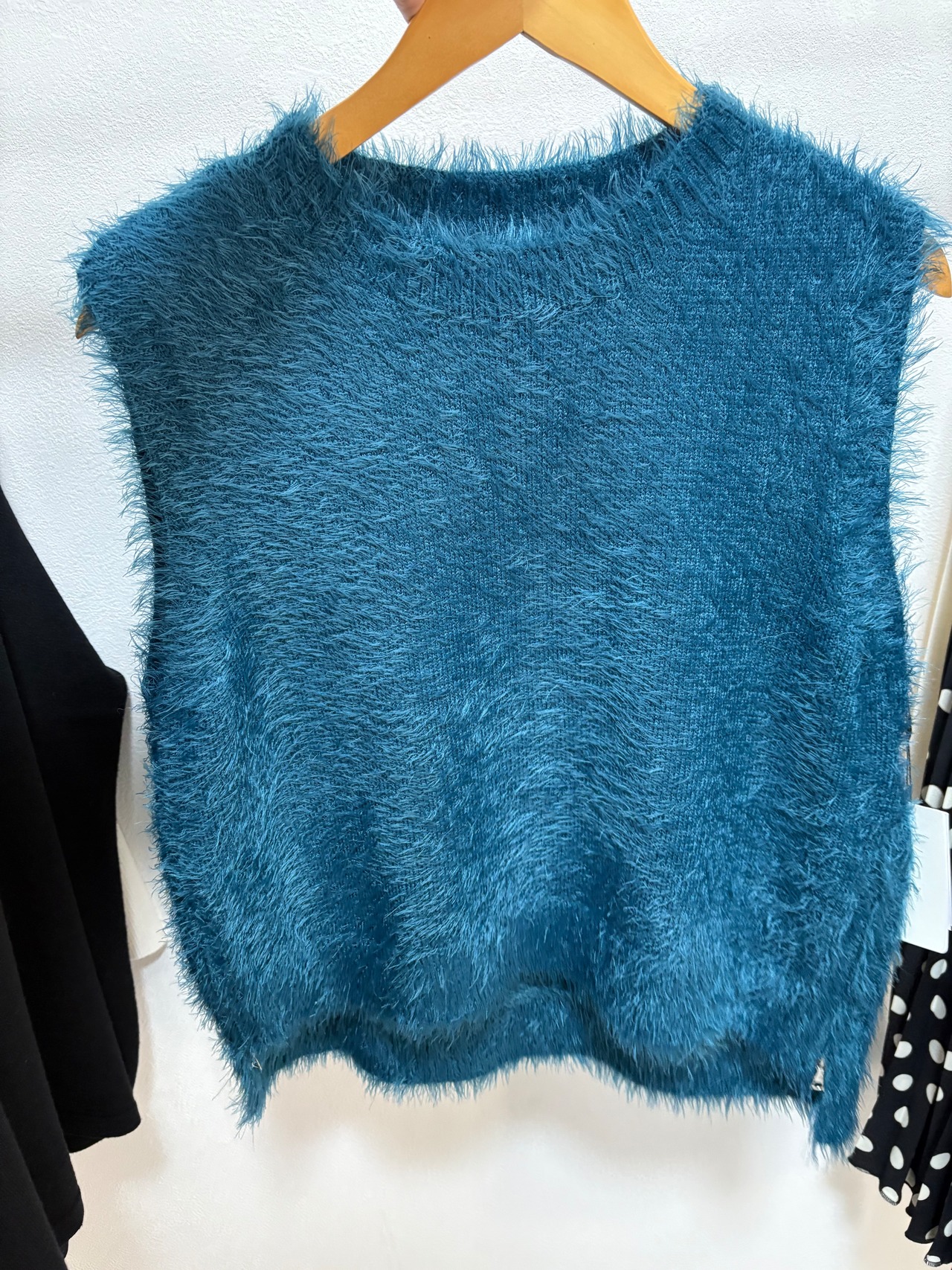 any ジャギーニットベスト　4103