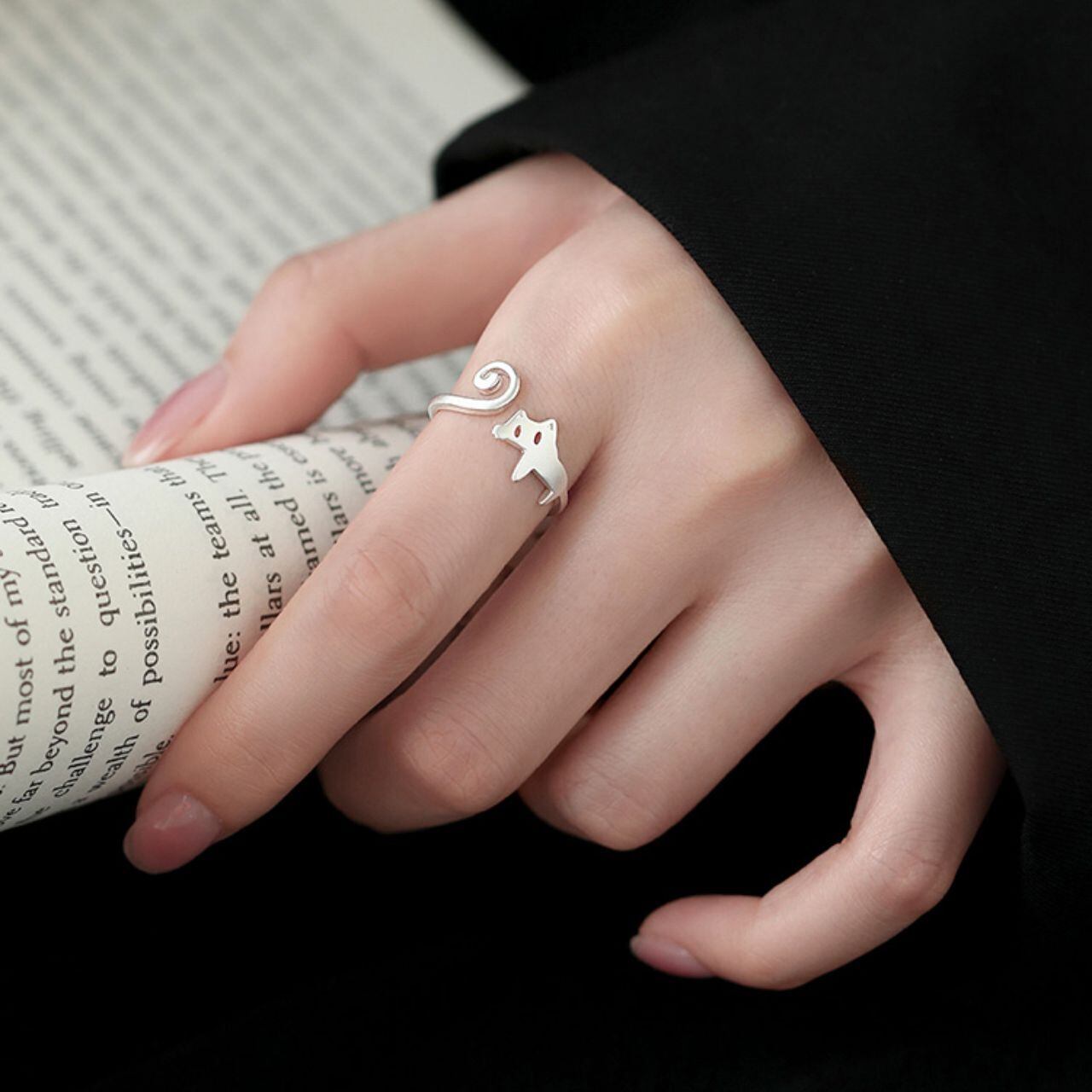 猫モチーフ フリーサイズ シルバーリング Ln00355