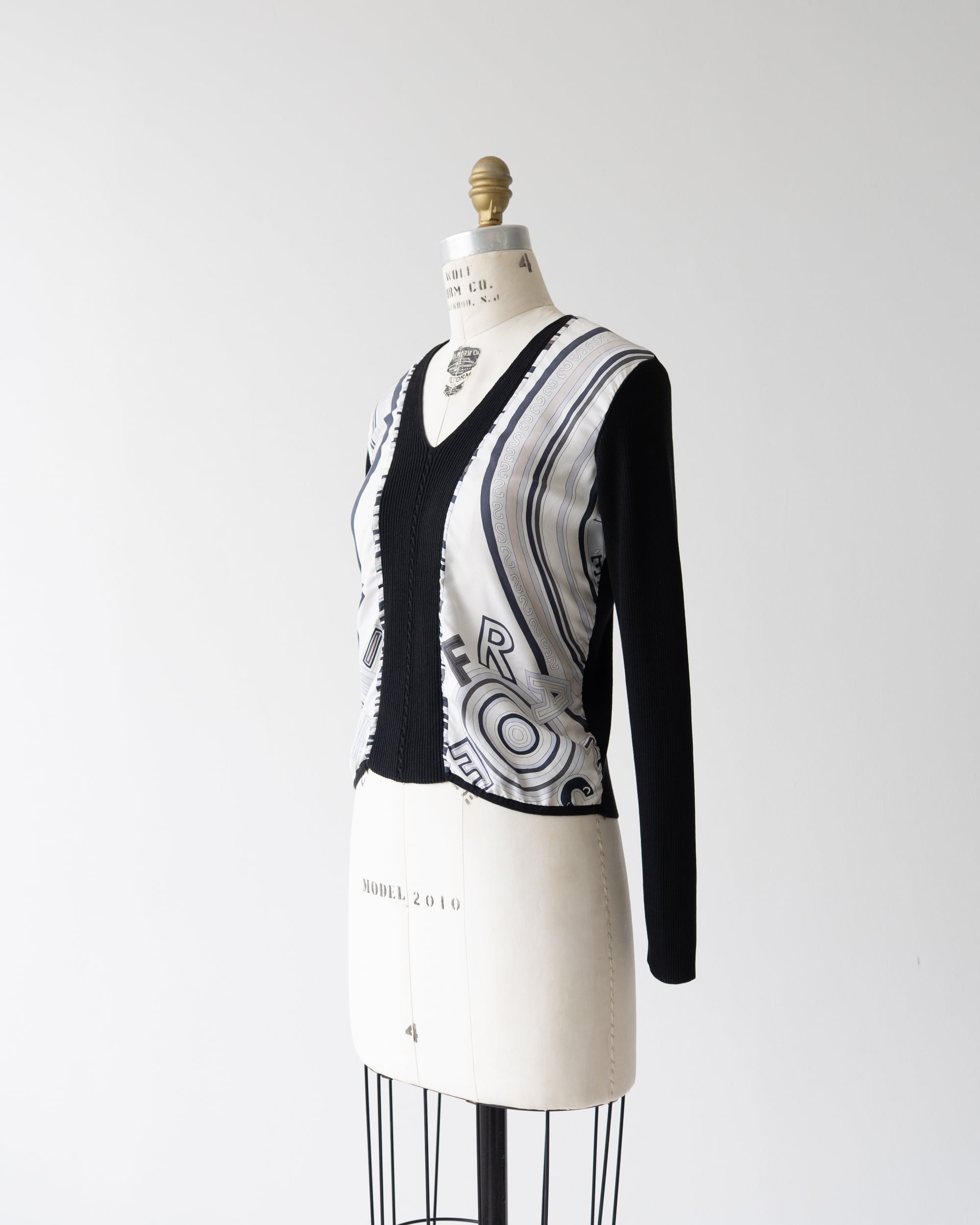 Hermès by martin margiela〉Patterned Knit Sweater | Re:STATION STORE