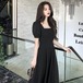 ドレス女性2024新しい夏ウエスト細い小さな黒いドレスフレンチスクエアネック膝丈スカート