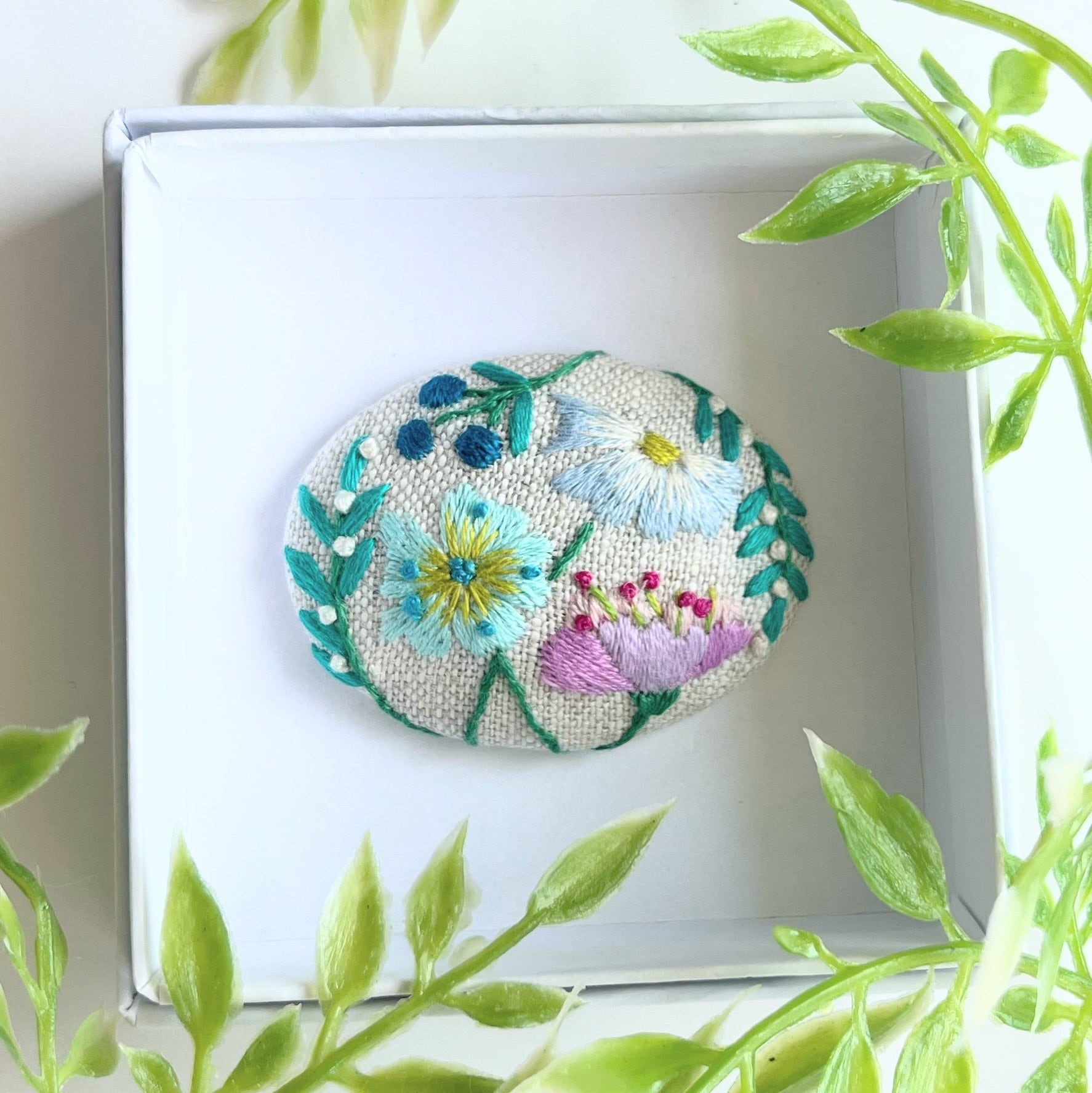 草花の刺繍ブローチ【botanical】#257 | j.couture
