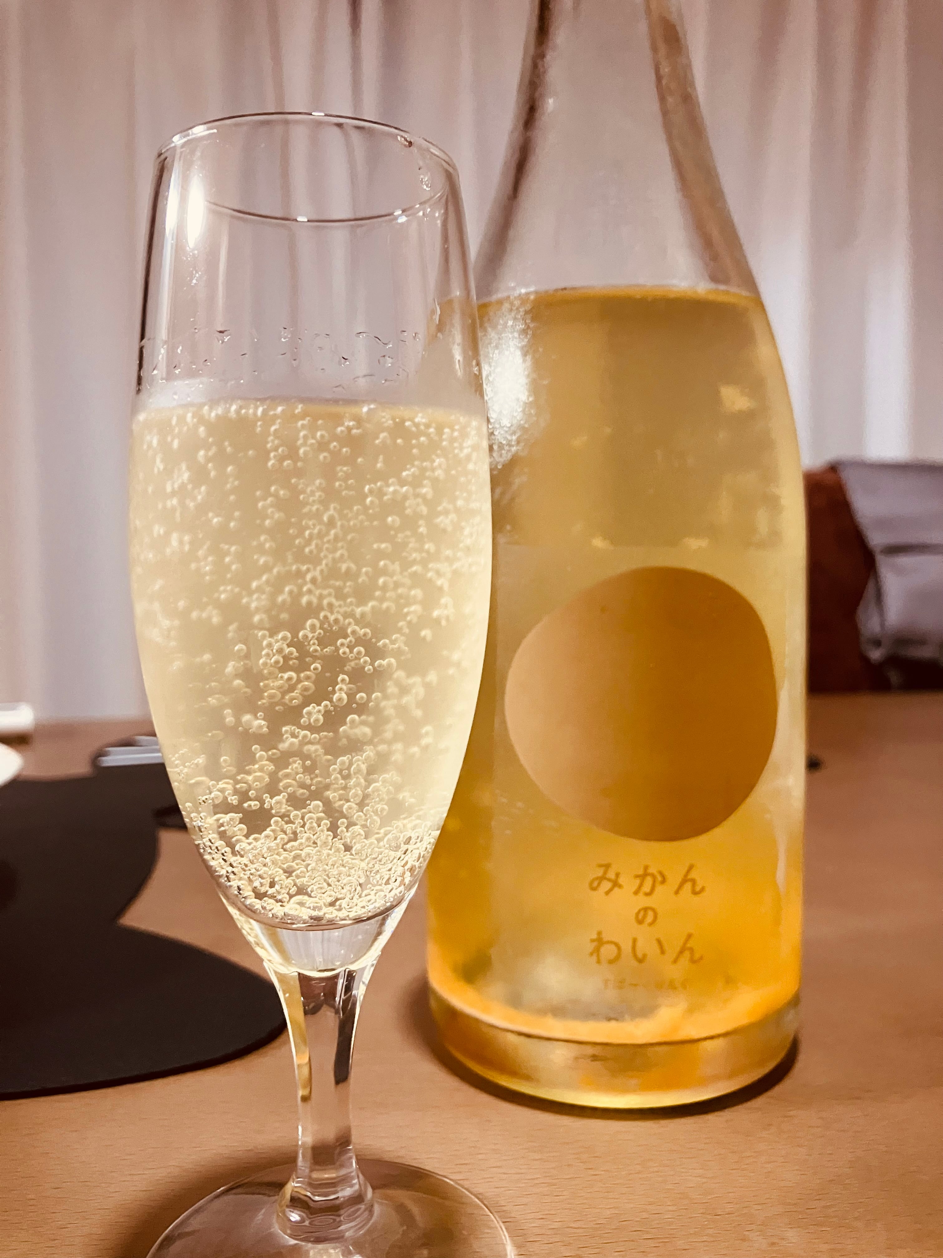 小豆島【文次郎農園】×【224WINERY】ほのかな甘口☆『みかんのわいん