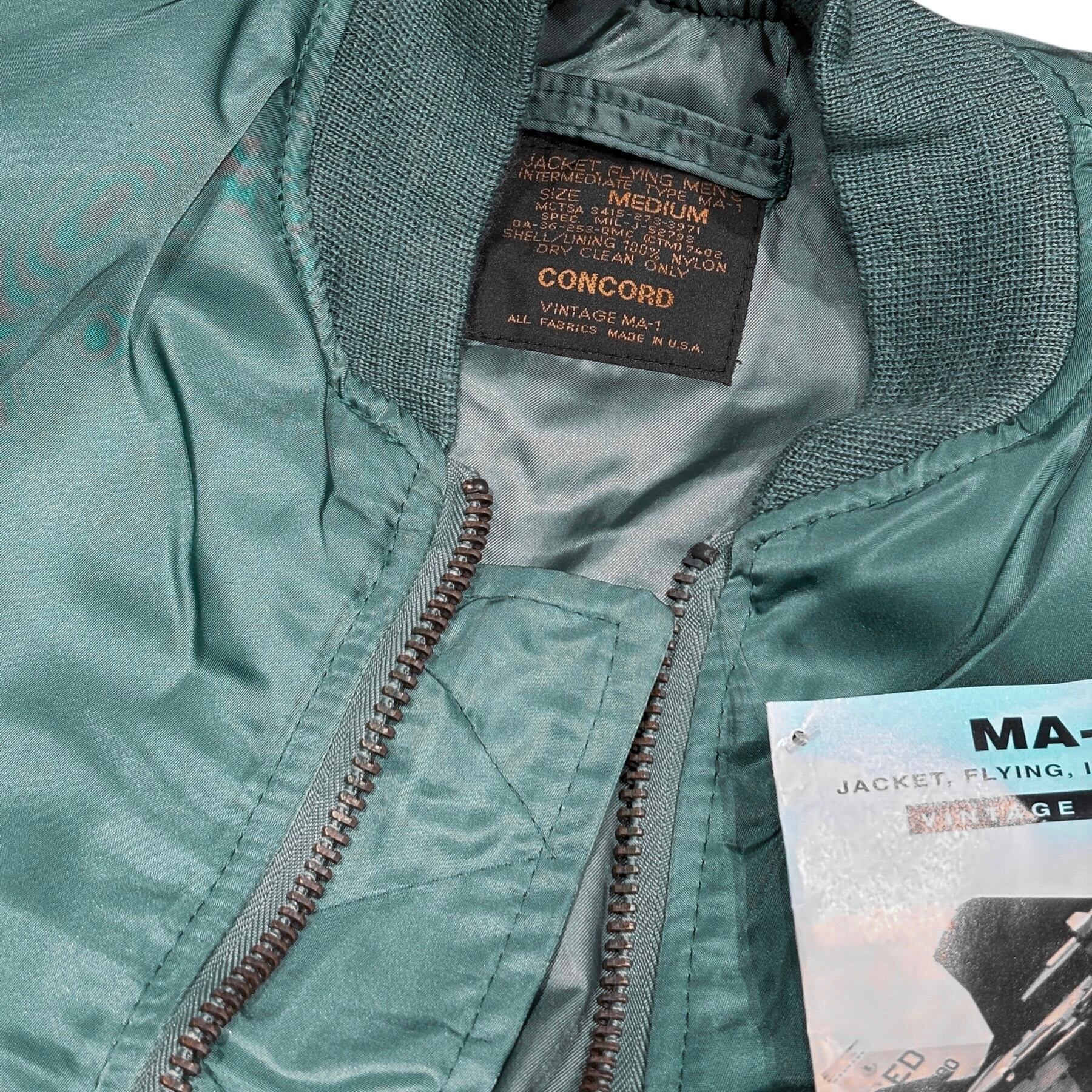 90s アメリカ製　MA-1フライトジャケット オリーブグリーン 90s DEAD STOCK !!