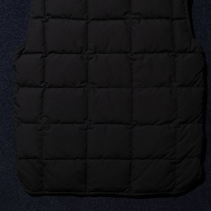 極美品 S ブラック 黒 Eddie Bauer Downlight Vest エディーバウアー グース ダウンライトベスト
