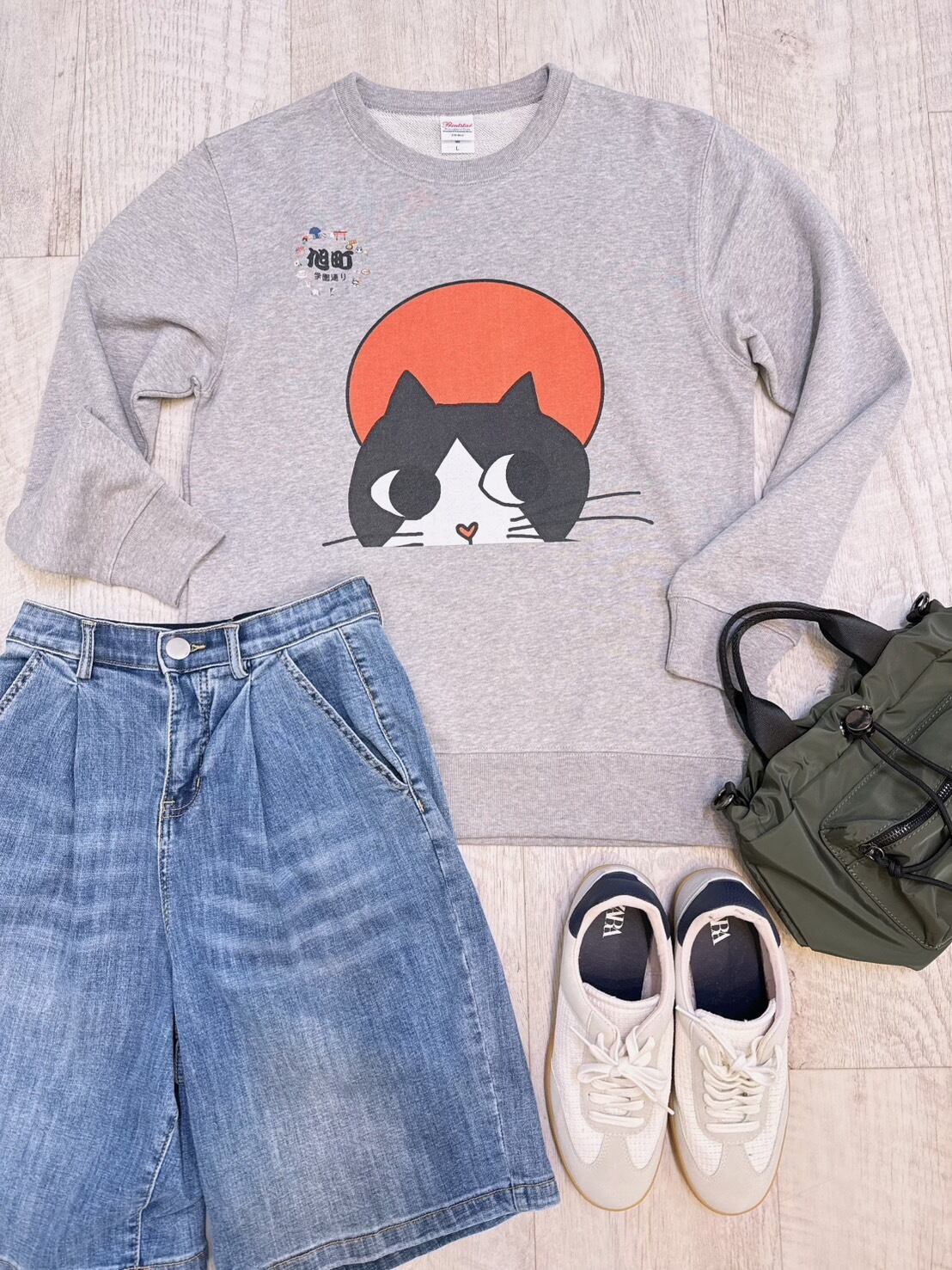 asahiくん日の出トレーナー　6900円＋TAX土産Asahi town souvenirs納期が3週間前後