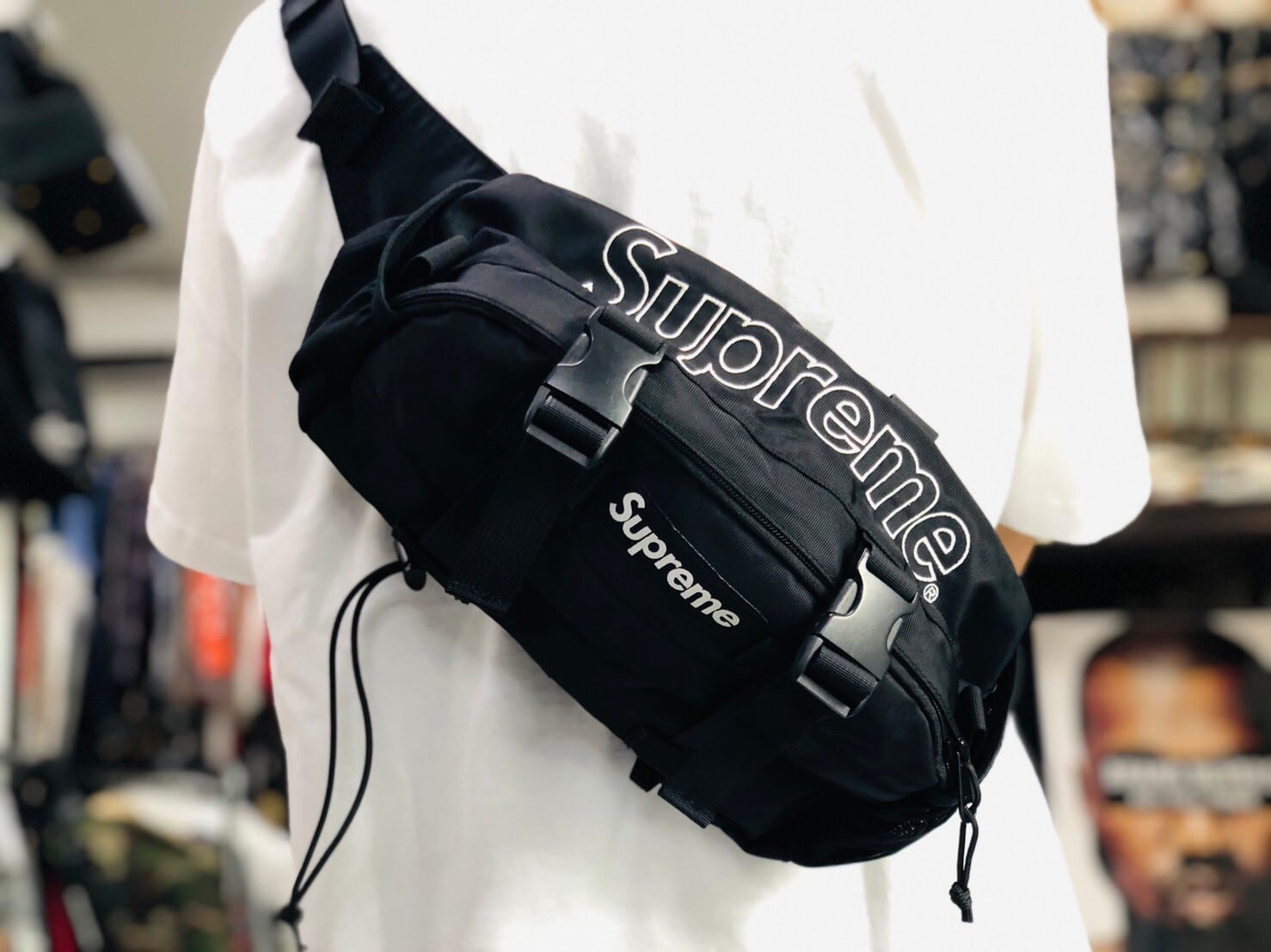 supreme  Waist Bag Black