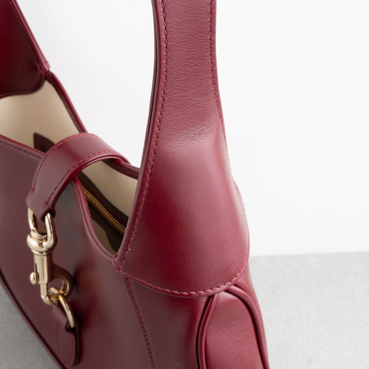 グッチ ジャッキー 1961 ミディアム ショルダーバッグ レッド レザー