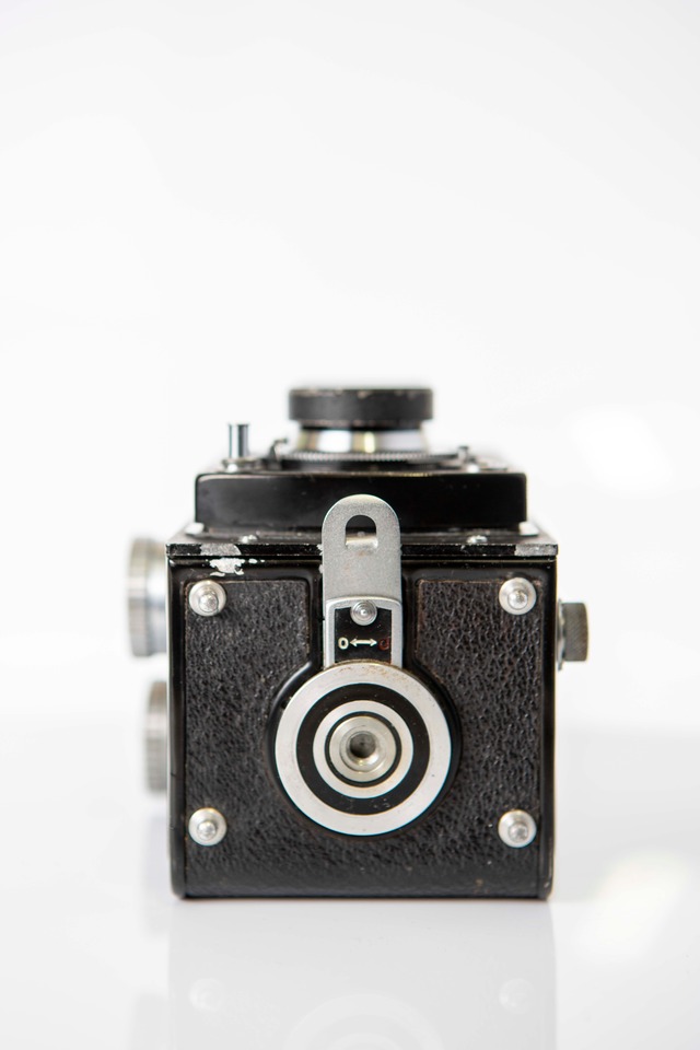 二眼レフカメラ　AIRESFLEX アイレスフレックス　Ｚ型  『コーラルレンズ」 （001）【送料無料】