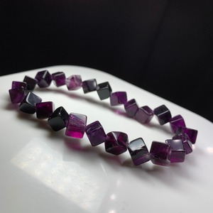濃厚✩パープルキューブフローライトブレスレット