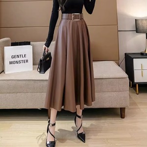 【送料無料】 ロングスカート 2色 冬 ミモレ ひざ丈 フレア Aライン ハイウエスト ベルト レザー かわいい 大人可愛い きれいめ カジュアル 大人 上品 おしゃれ お洒落 コンサバ系 ラフ 抜け感 モード系 レディライク 無地 30代 40代 レディース 女性用 ママ服 オフィス ビジネス OL デート お出かけ お呼ばれ 休日 アウトドア お茶会 女子会 授業参観 着回し 普段使い ファッション コーデ スタイル 楽ちん 体型カバー 美脚 脚長 定番 垢抜け ブラック ブラウン