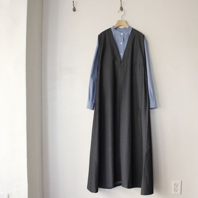 Honnete　Sleeveless V Wide Dress　Cordura mix Wool Serge（スリーブレス V ワイドドレス　コーデュラミックスウールサージ ）