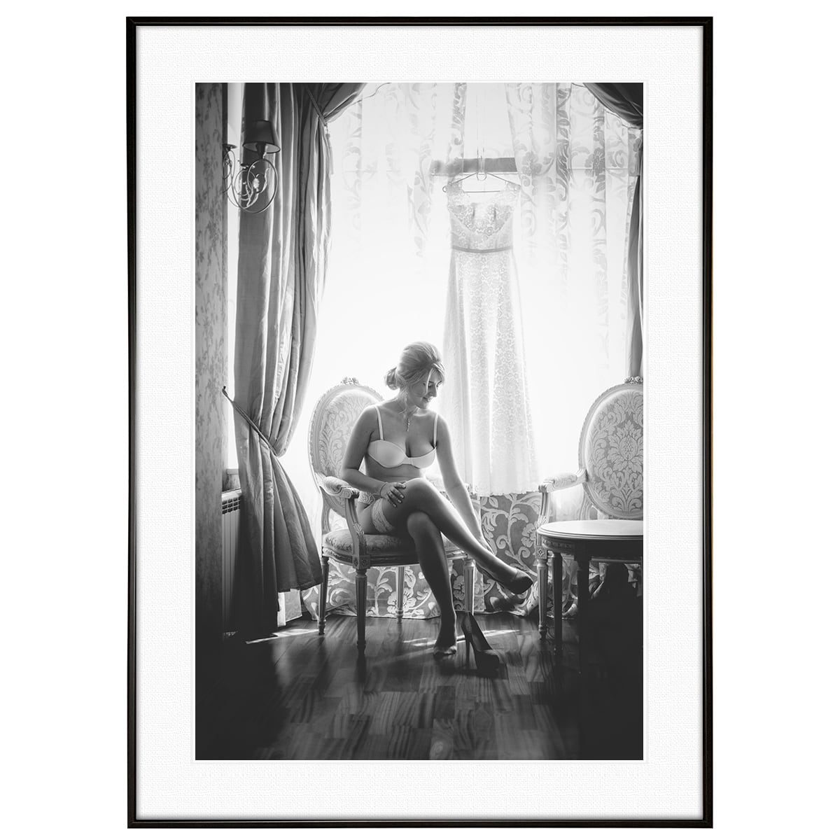 人物写真 誓いの朝の女性 インテリアモノクロアートフォトポスター額装 AS4639