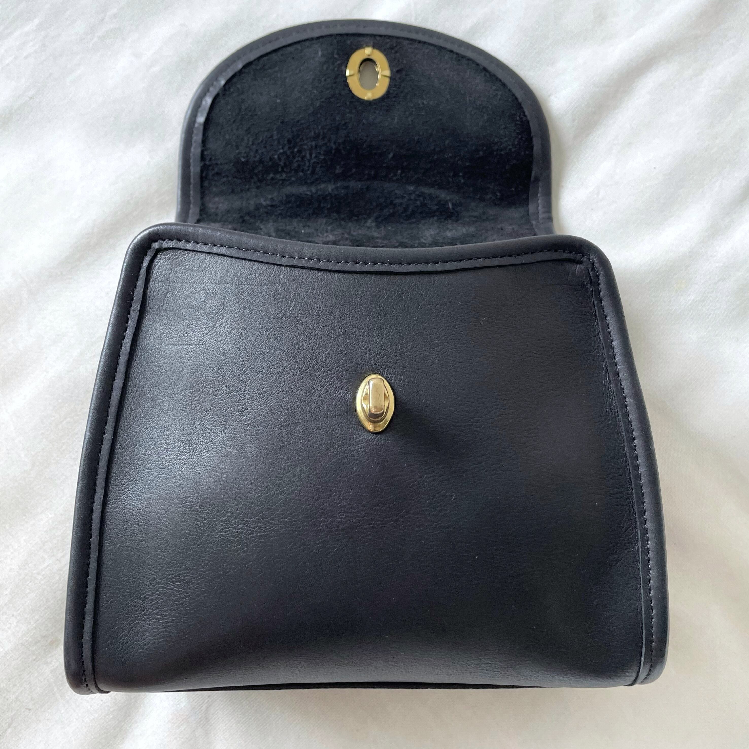 VERY RARE VINTAGE COACH (OLD COACH オールドコーチ) REGINA BAG IN 