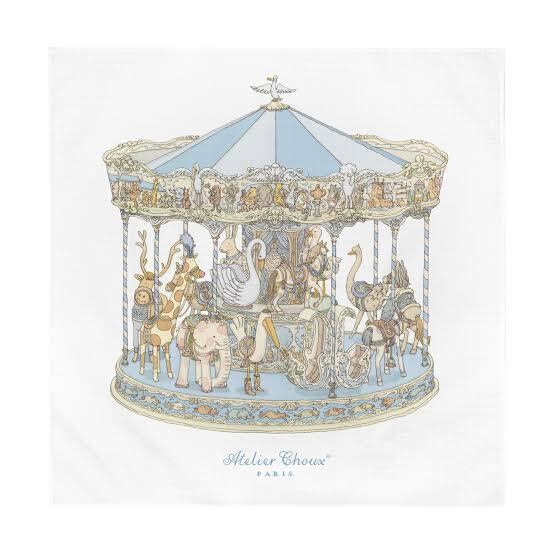 Atelier Choux おくるみ Carousel Blue Atelier Choux カレ（おくるみ）– Carousel Blue（カルーセル ブルー