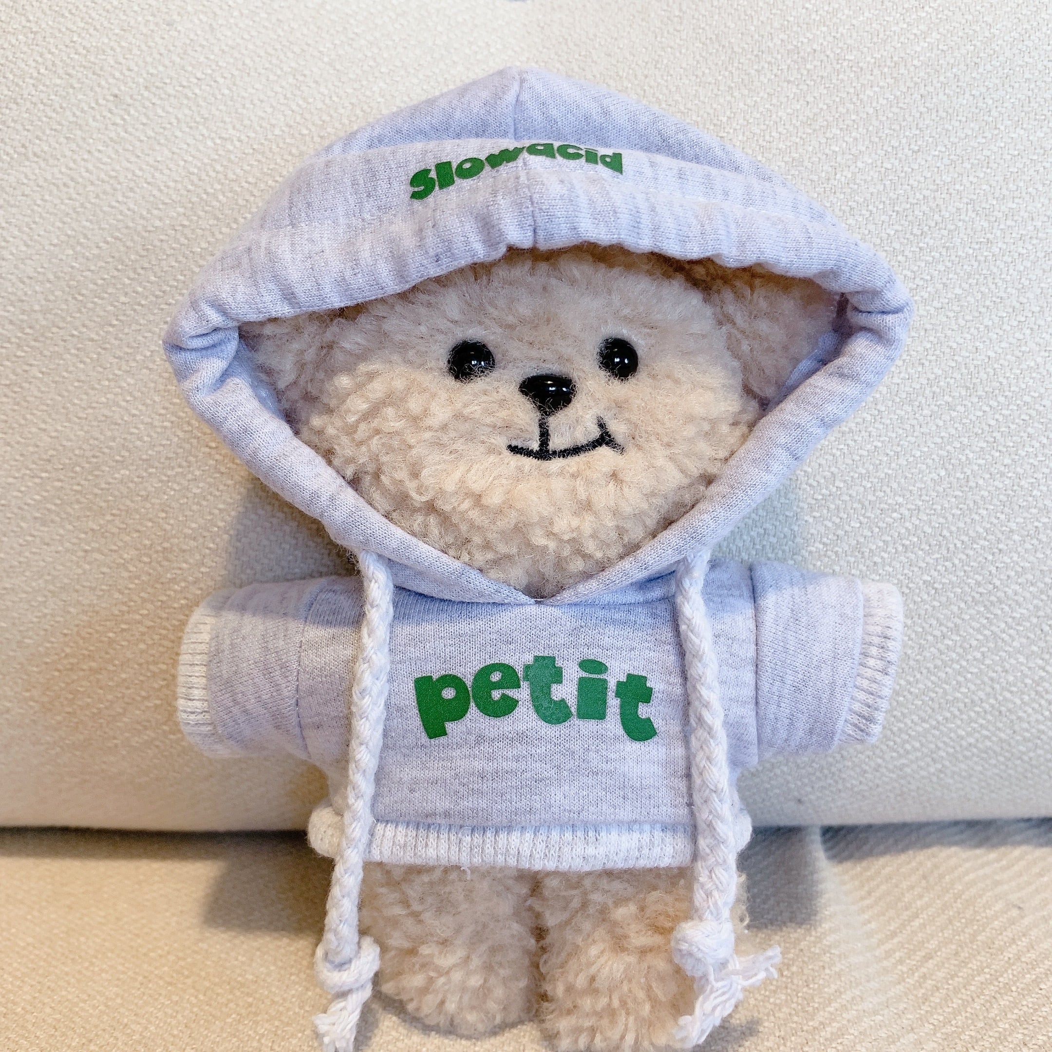 パンゴム テテ テヒョン 服 コスチューム BTS 高価