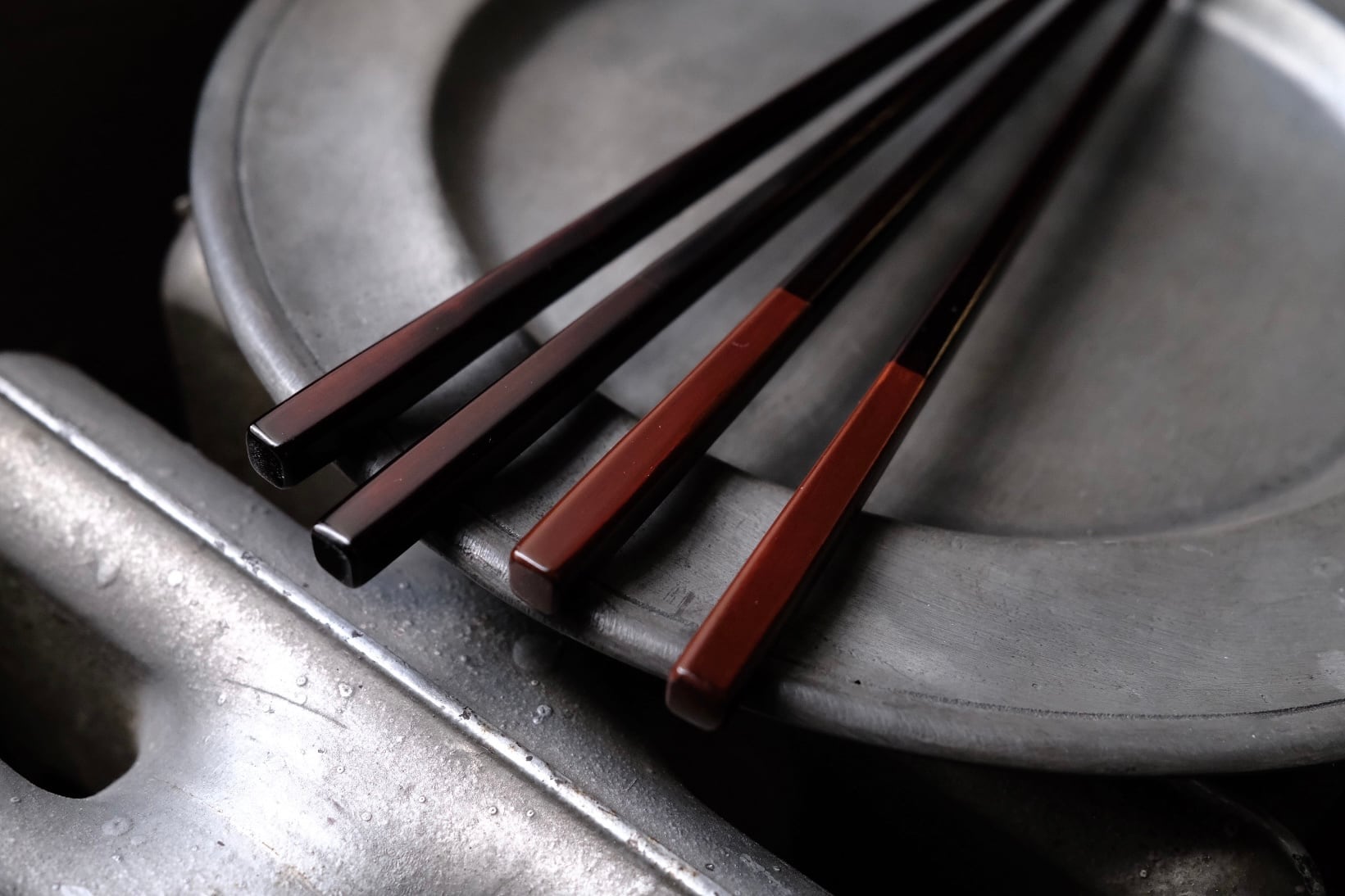 宮崎 "木と漆の工房みやくに" 宮国淳さんの奥京都・福知山産 丹波漆使用の CH "ひのきの箸" 23cm 木地呂塗り仕上げ / 大阪