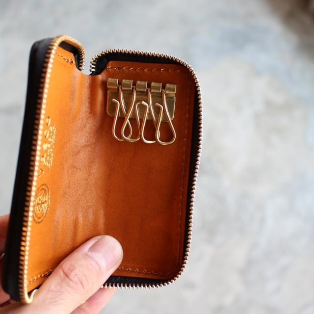 vasco オイルドレザーキーケース LEATHER VOYAGE ROUND ZIP KEY CASE