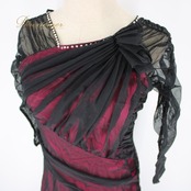 社交ダンス 衣装 スタンダード ドレス ワンピース レッスンウェア パーティ衣装 ステージ衣装 ピンク系 ブラック系 マゼンダ レース 派手 上品 上質 フェミニン エレガント ダンスウェア 柔らかい おしゃれ トレンディ ファッション 薄手 大人用 Lサイズ 日本製 ストーン装飾 伸縮性 ポリエステル ナイロン ポリウレタン