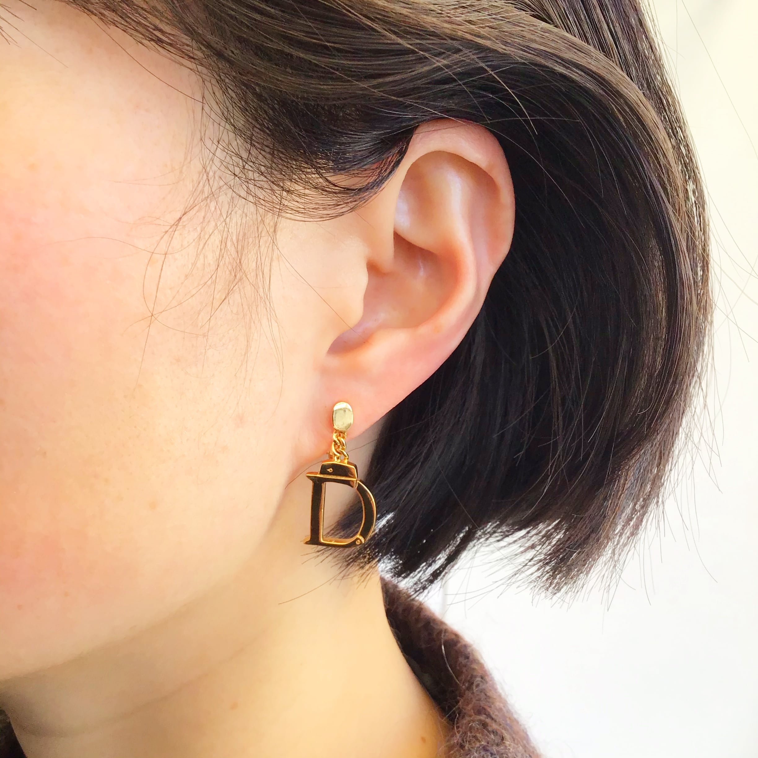 Christian Dior logo handcuffs earrings | TOKYO LAMPOON online shop