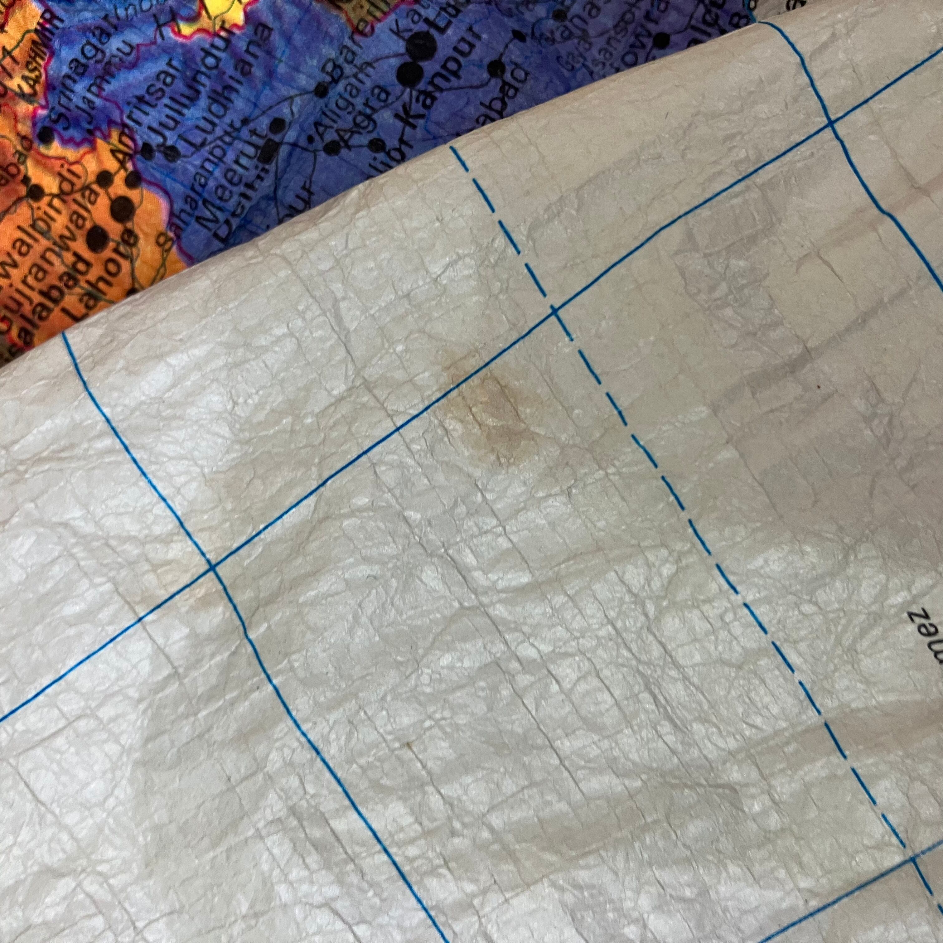 80s VINTAGE Made in USA WEARIN THE WORLD WORLD MAP paper jacket