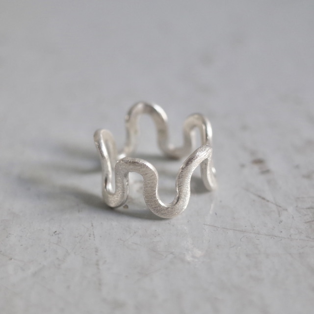 "KAREN” Handmade Wave Design Ring
