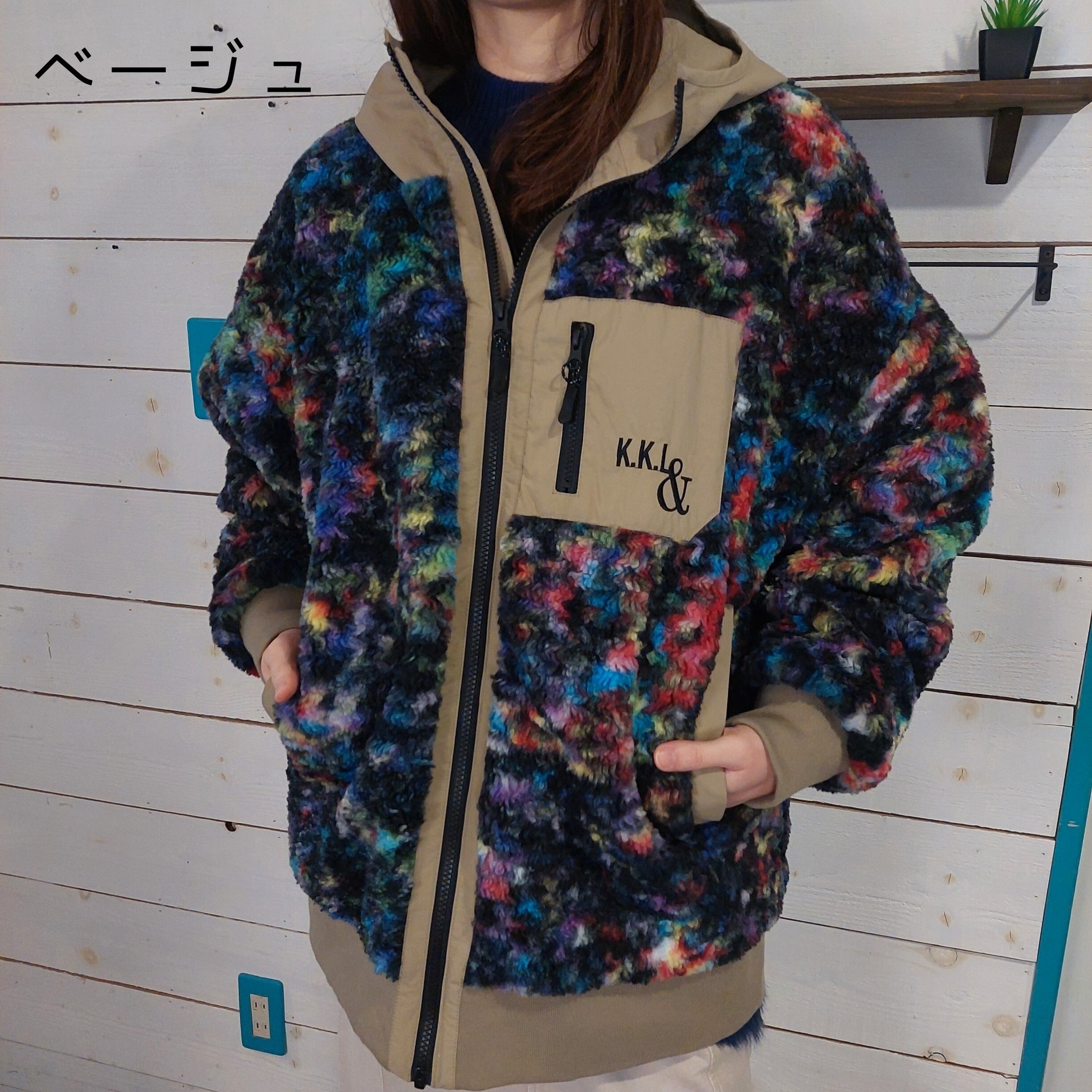 サイケ柄ボアナイロンフードジップブルゾン　286-20　フリーサイズ　裾リブ　