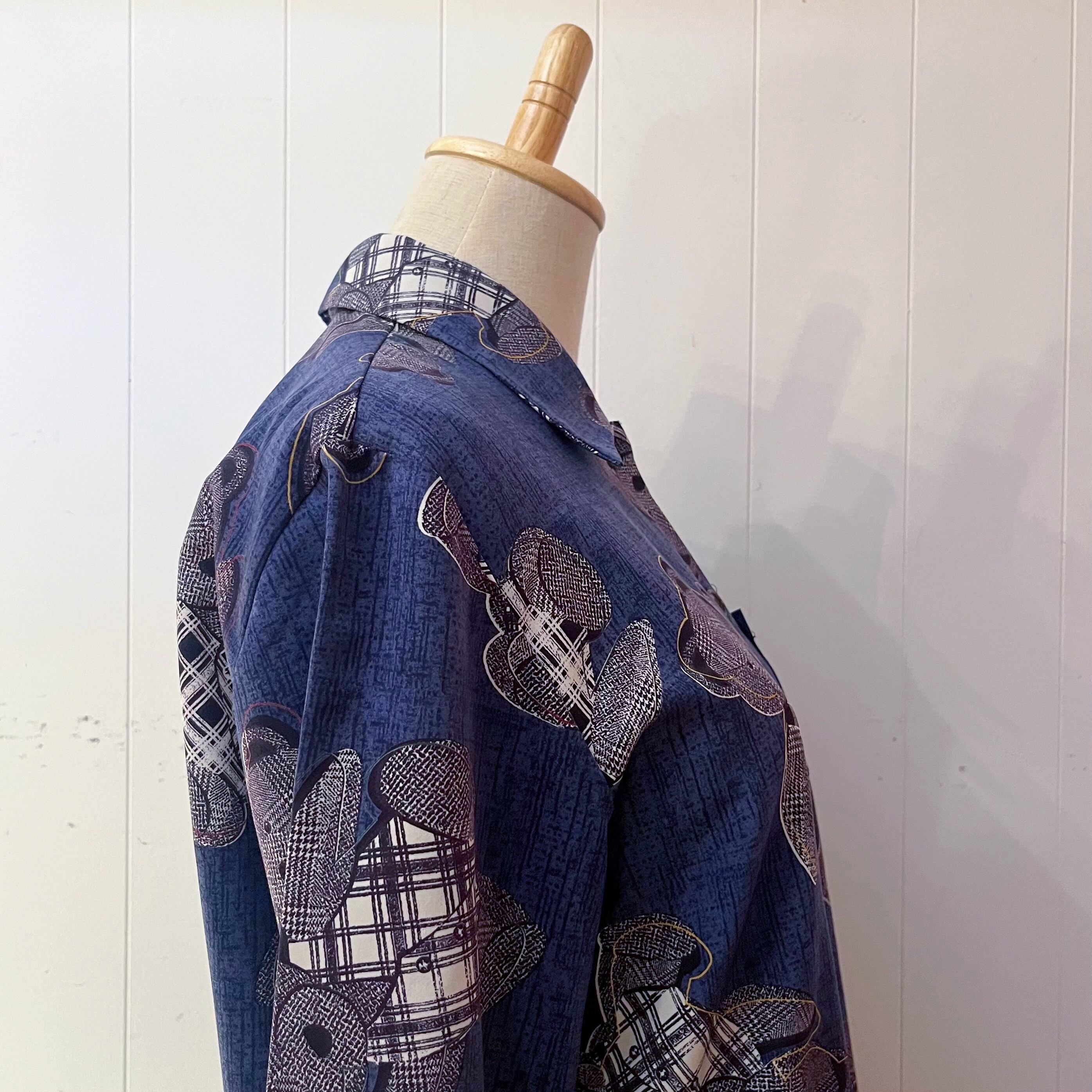 check vest bear navy blouse