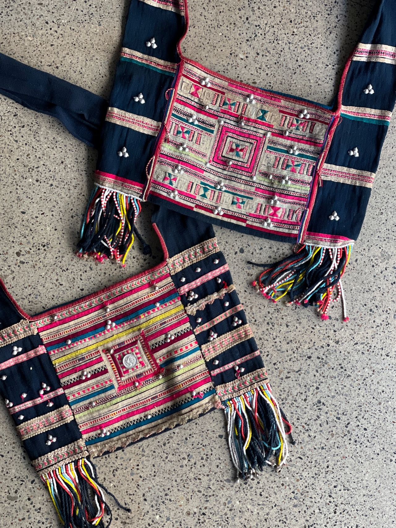 Akha tribe／Vintage embroidery bag