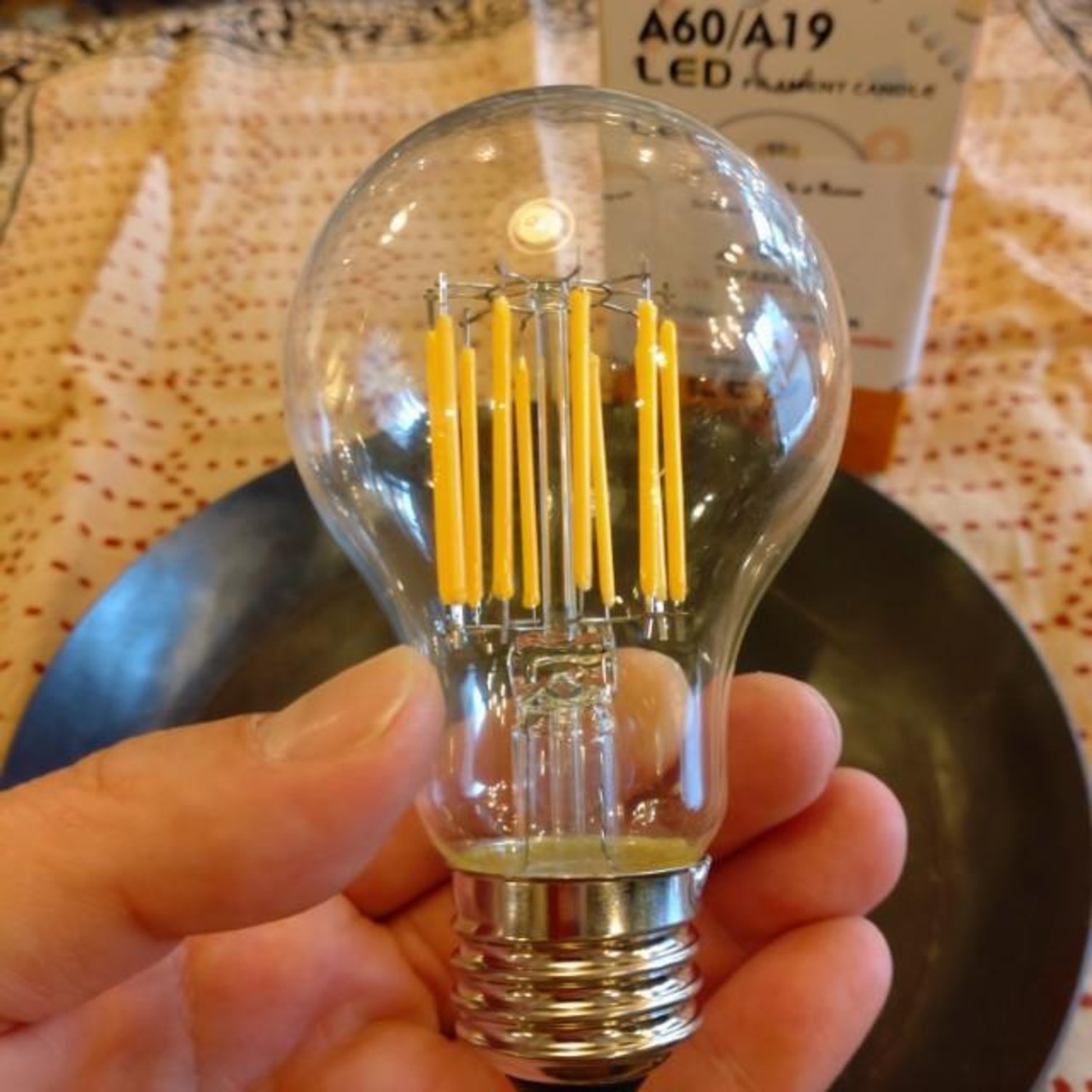 10Filament LED Clear A60 Light bulb E26/Equivalent 8W/750LM/Warm White