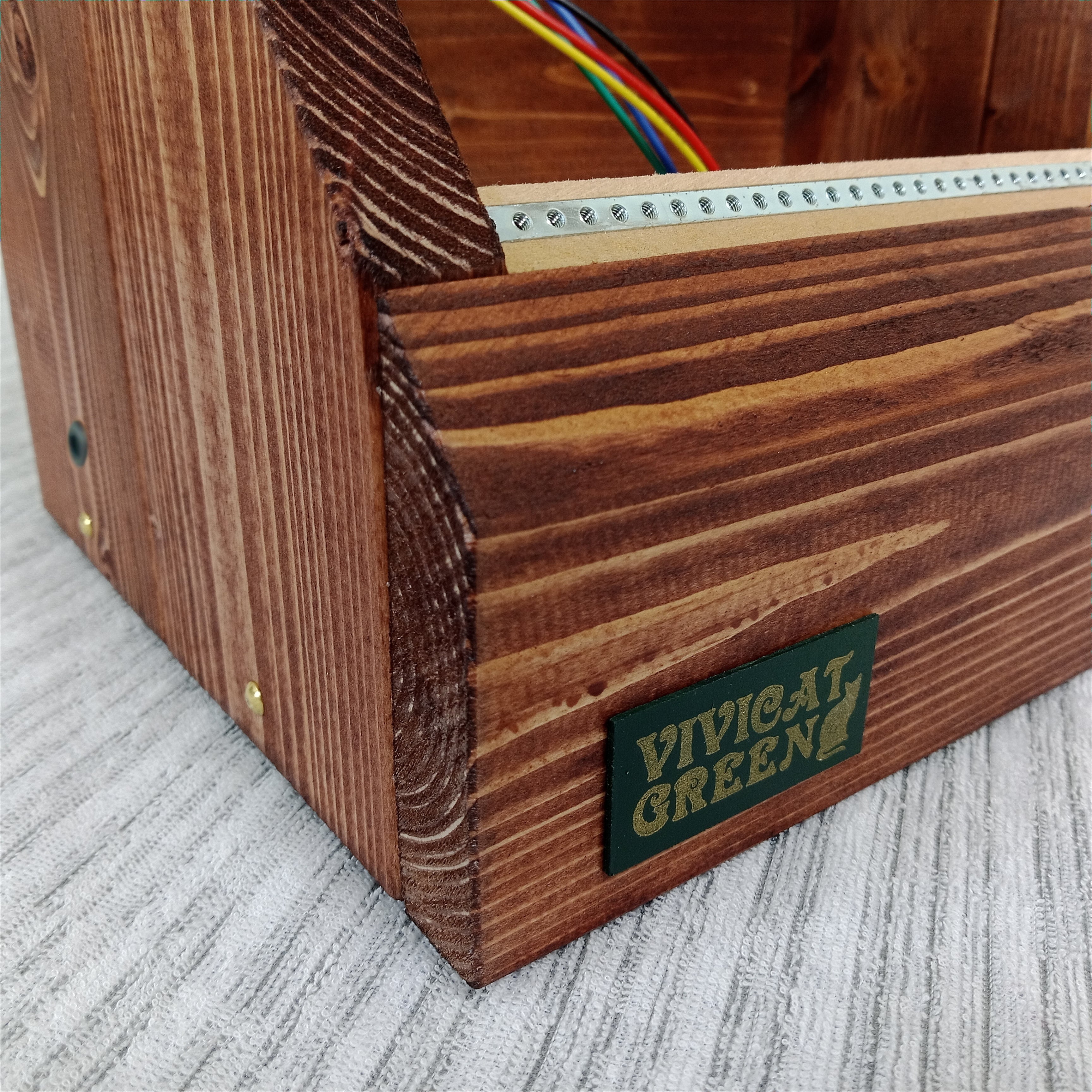 6U 84HP Eurorack Wood Case with Power Unit VG-423-P | Vivicat