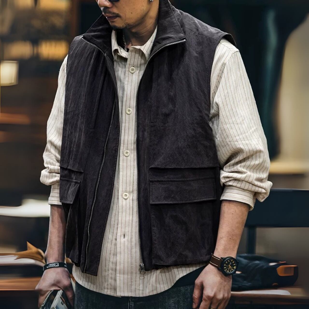 フラップポケット付き スタンドカラー ジップアップベスト 00534